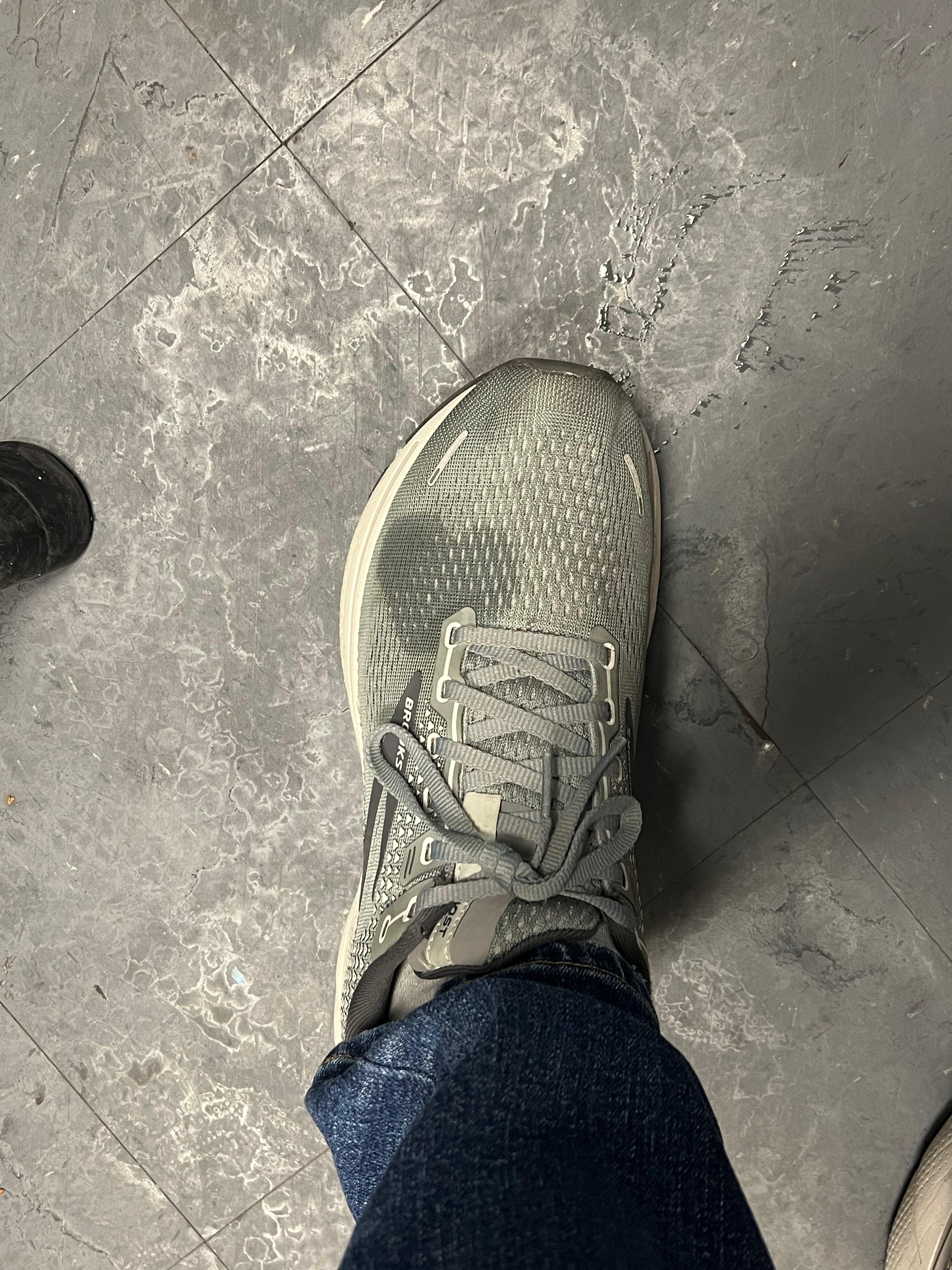 Water dripped on my shoe in the perfect shape of a heart. r