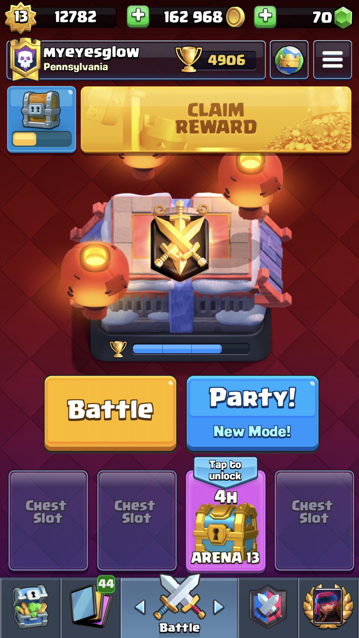 Anyone else didn’t buy the pass and can’t open chests? r/ClashRoyale