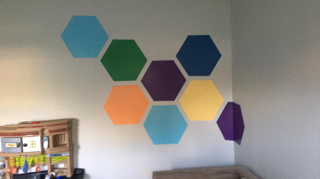 I made a hexagon accent wall in our playroom. r/HomeDecorating
