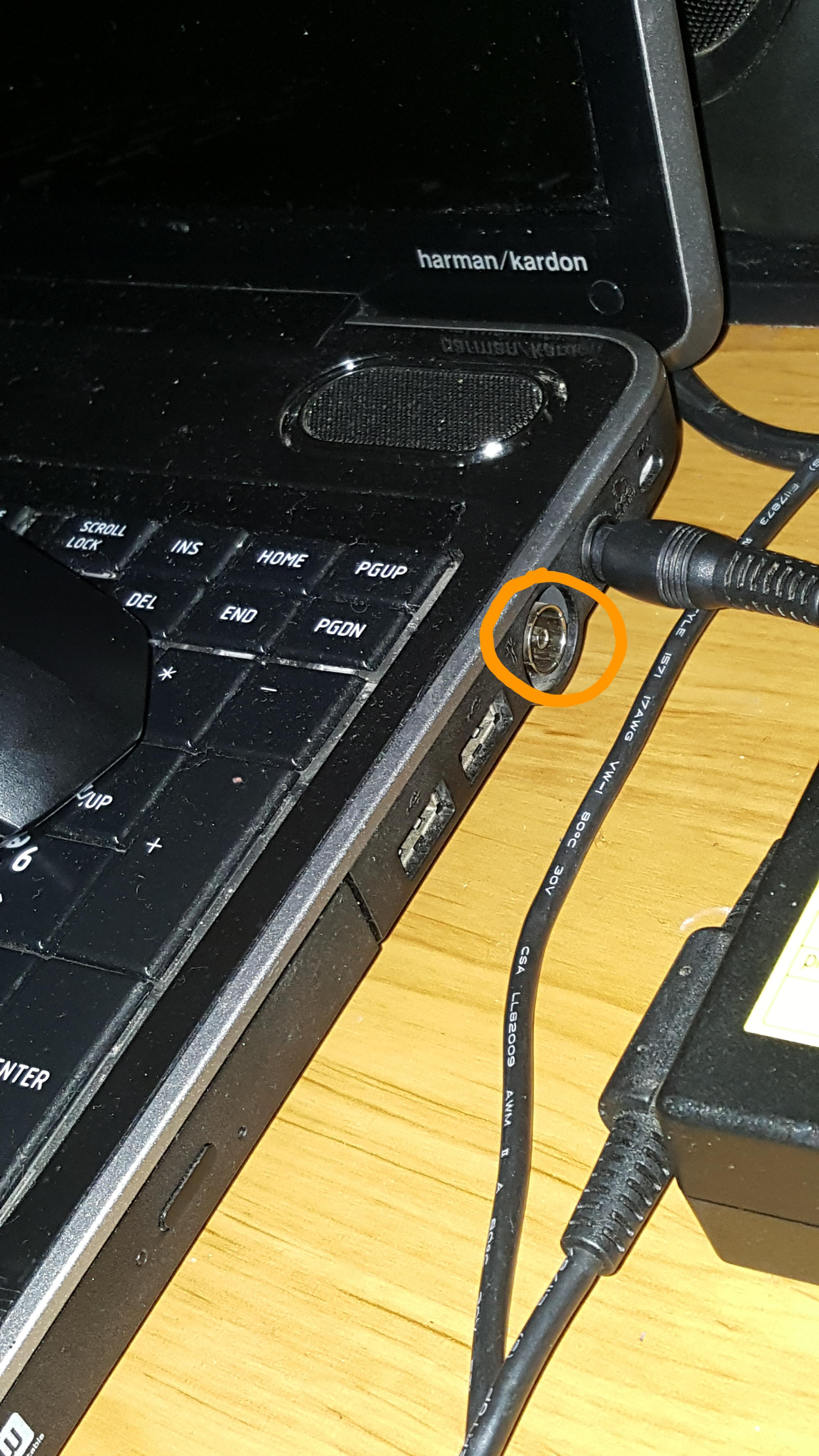 A tv antenna port weird ?
