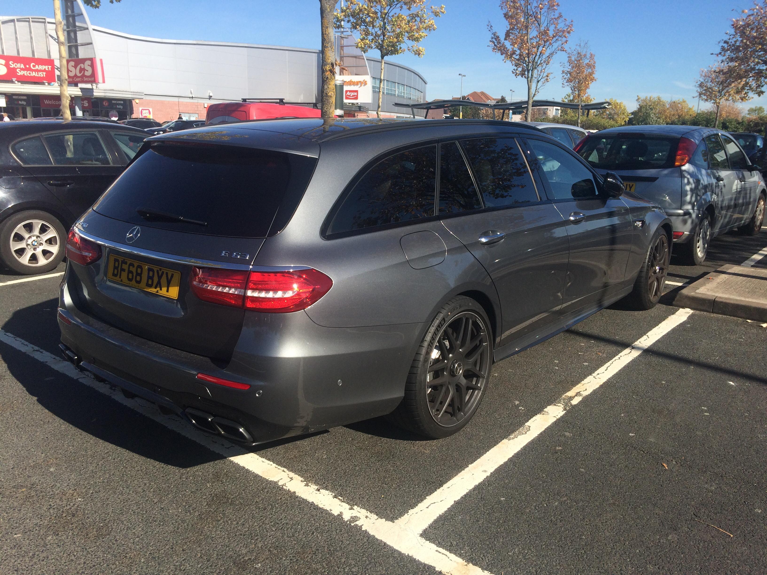 E63 wagon i spotted r/mercedes_benz