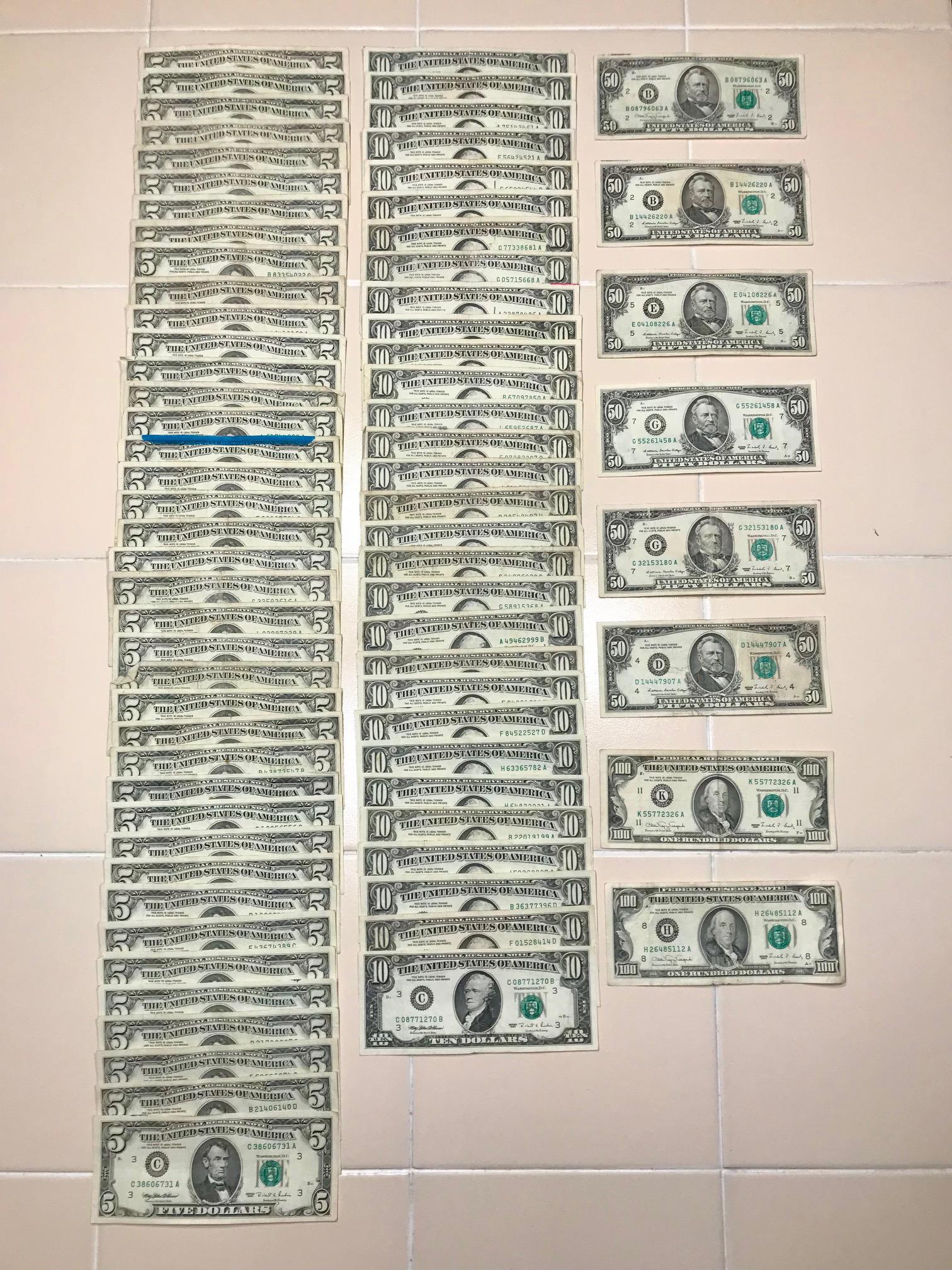 1922 ten dollar billworth anything? papermoney