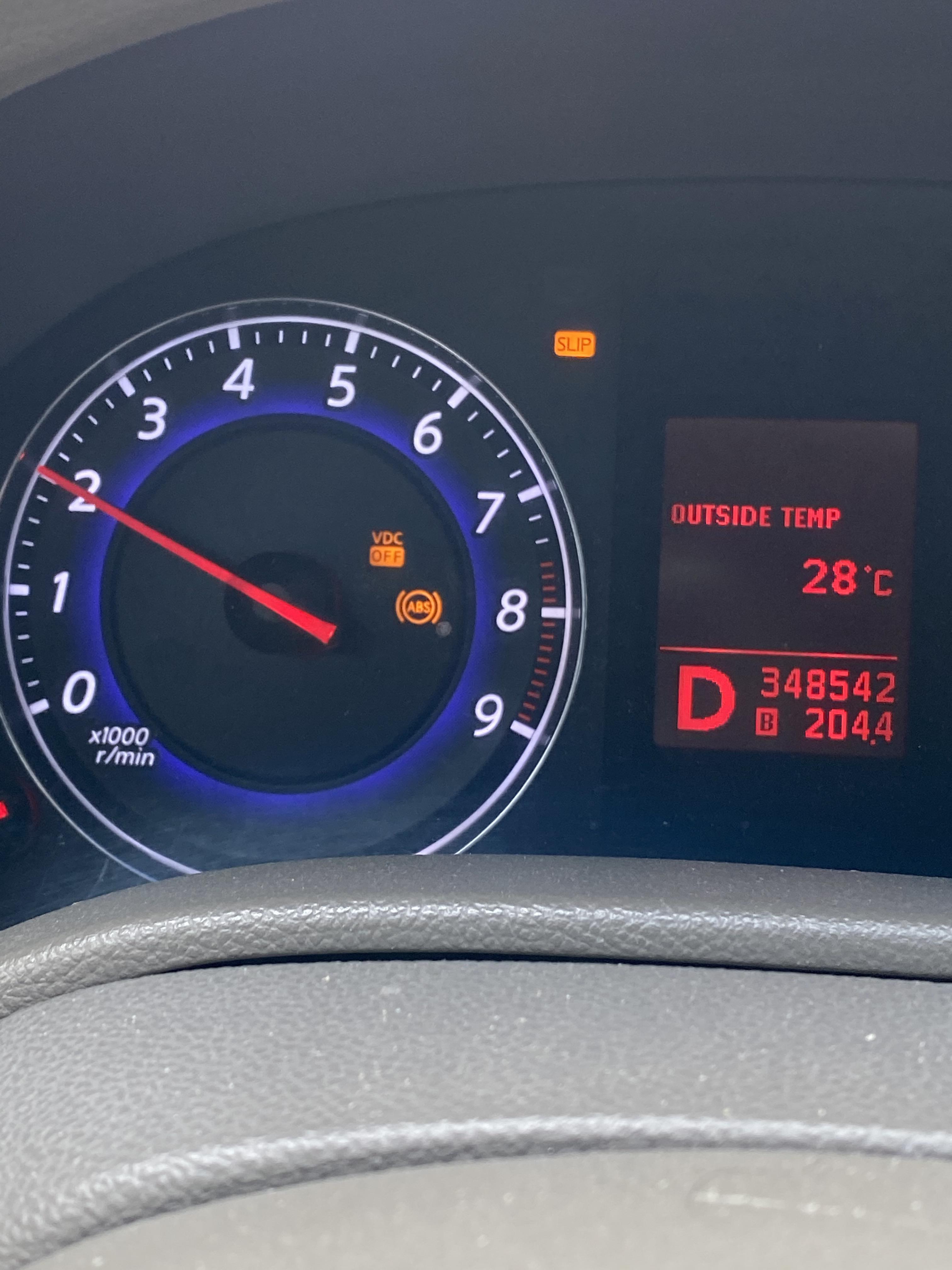 These three lights and hardly any acceleration and car was starting