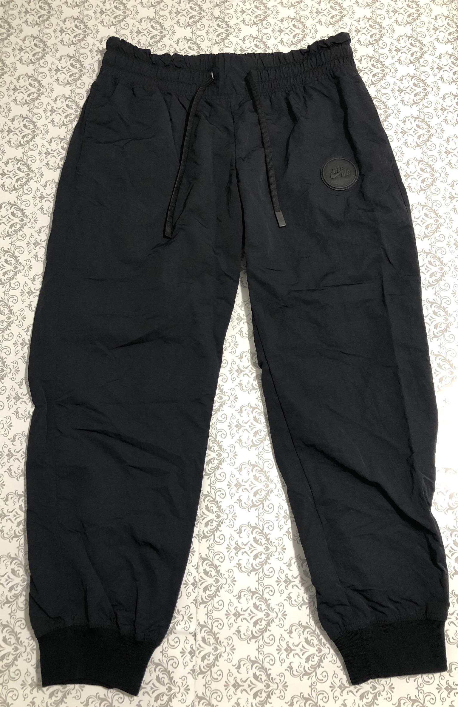 Can anyone help me figure out what Nike pants these are and how old