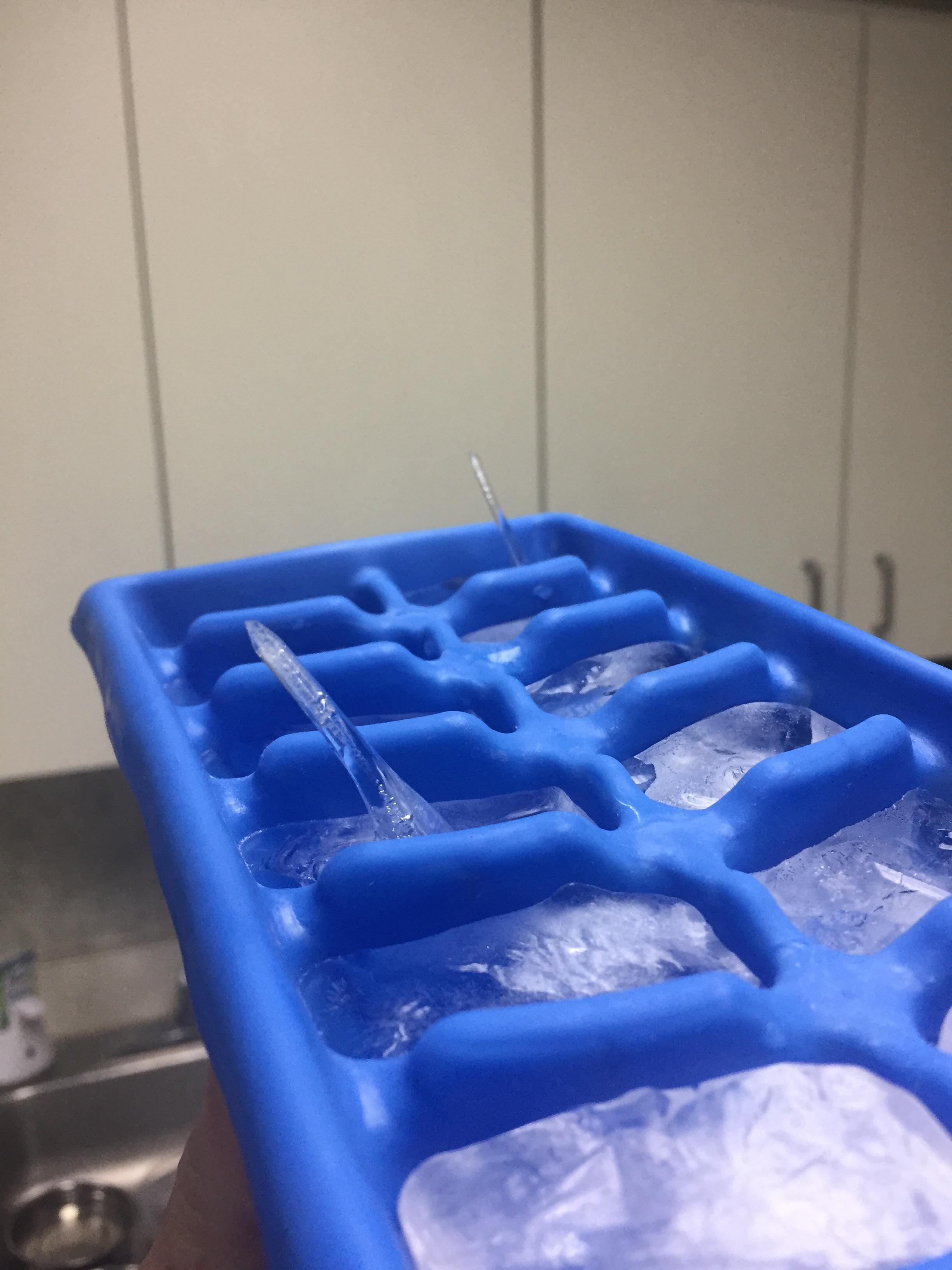 My ice trays makes ice spears r/mildlyinteresting