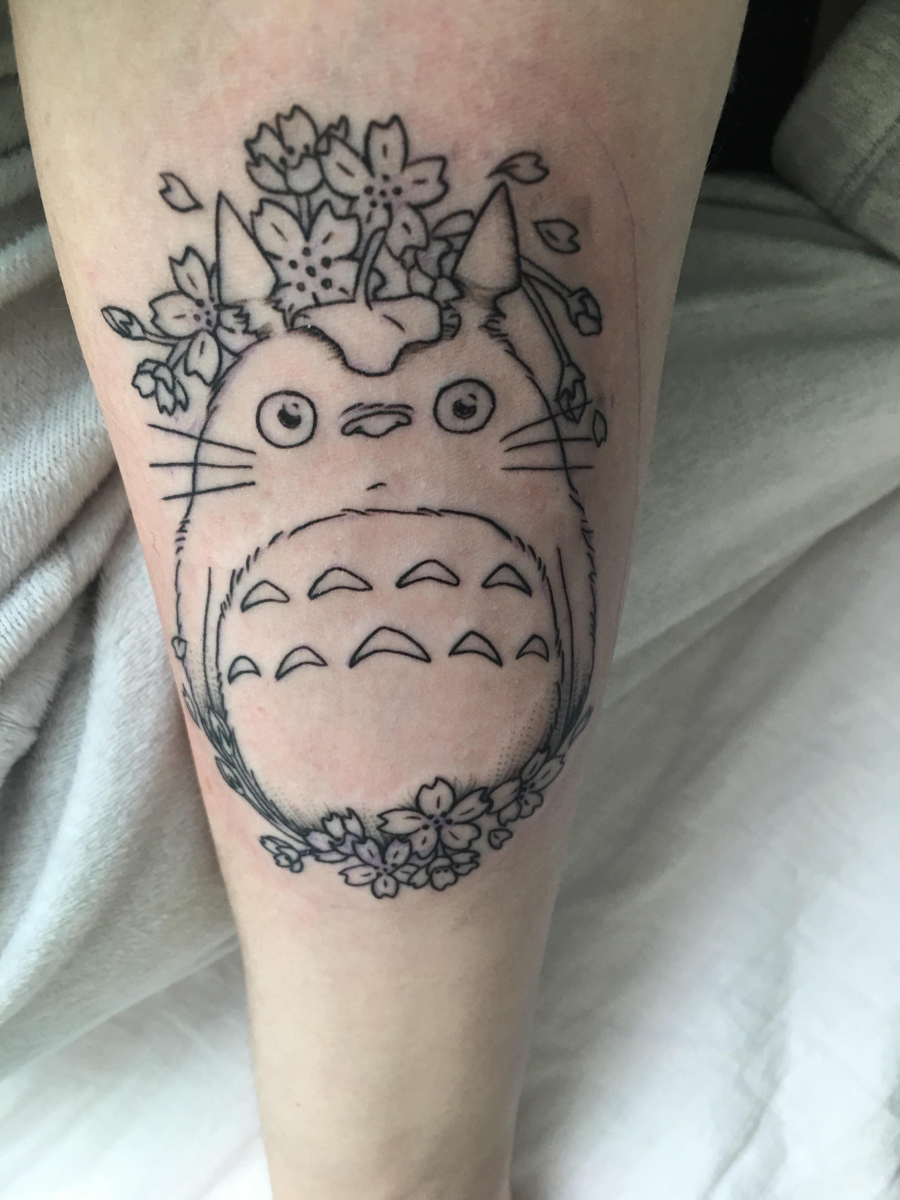 Tattoo done of totoro, by sammi at temple decor in Kalispell MT r/tattoos