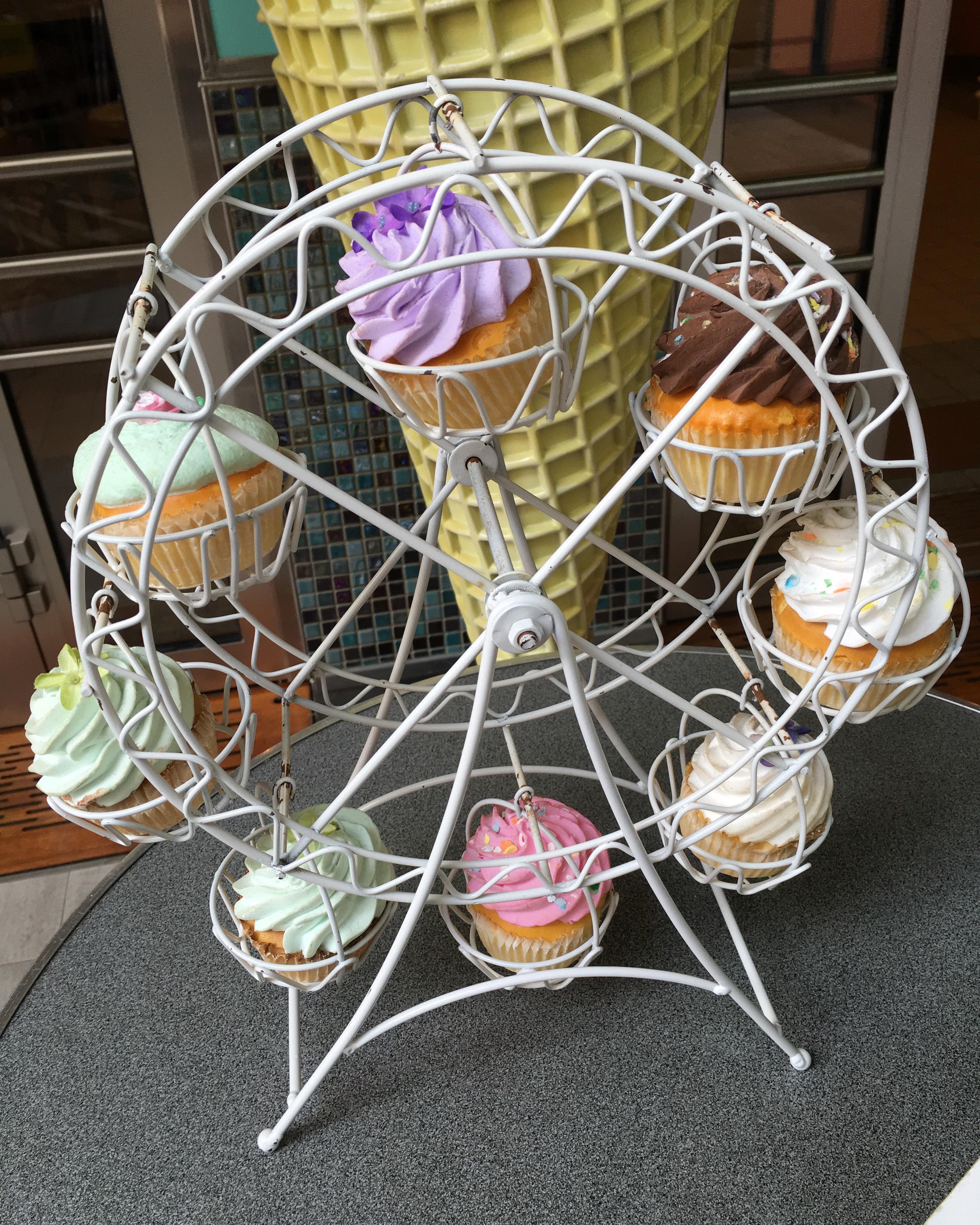 Cupcake Ferris Wheel r/food
