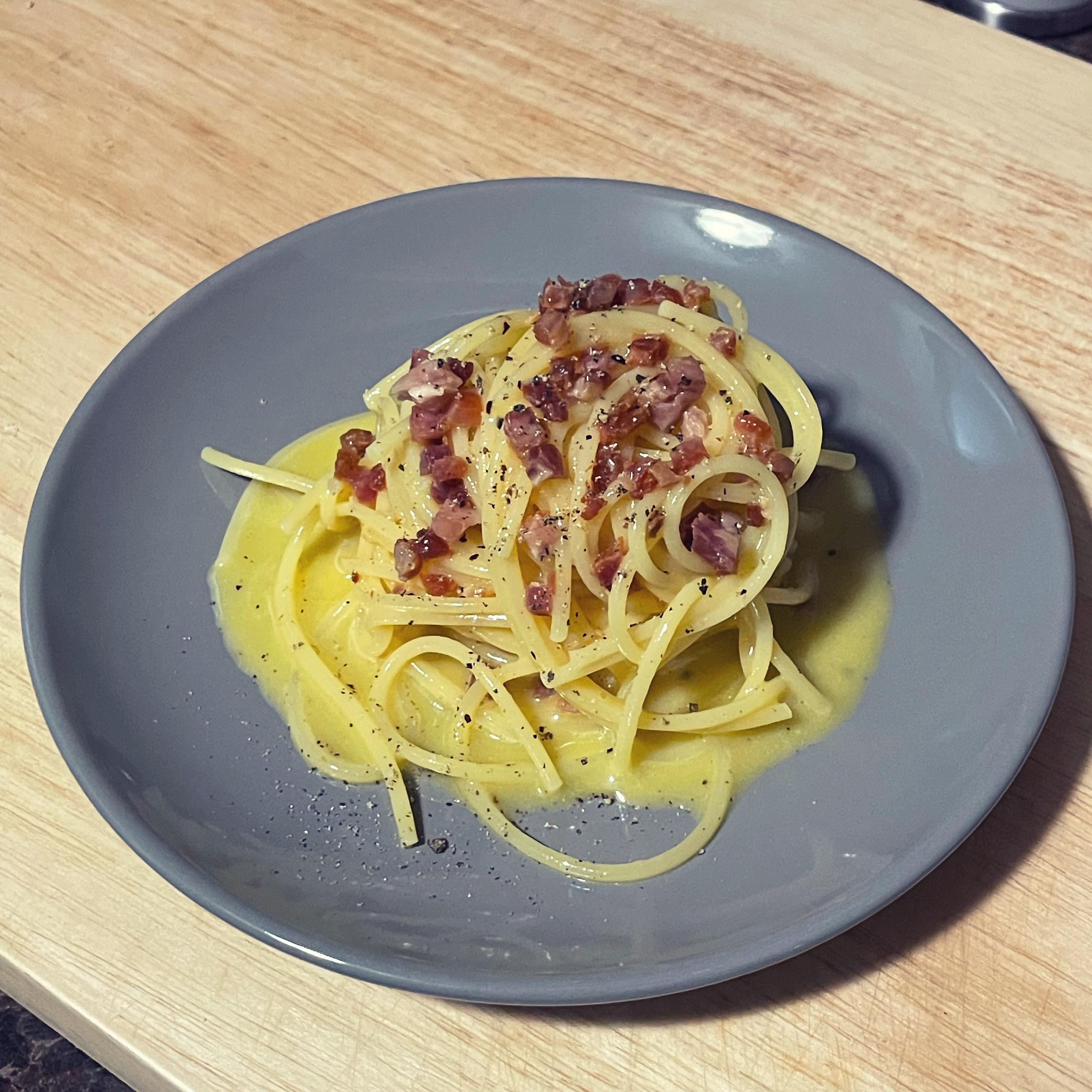 Spaghetti Carbonara, using Kenji’s recipe. Deceptively simple! seriouseats