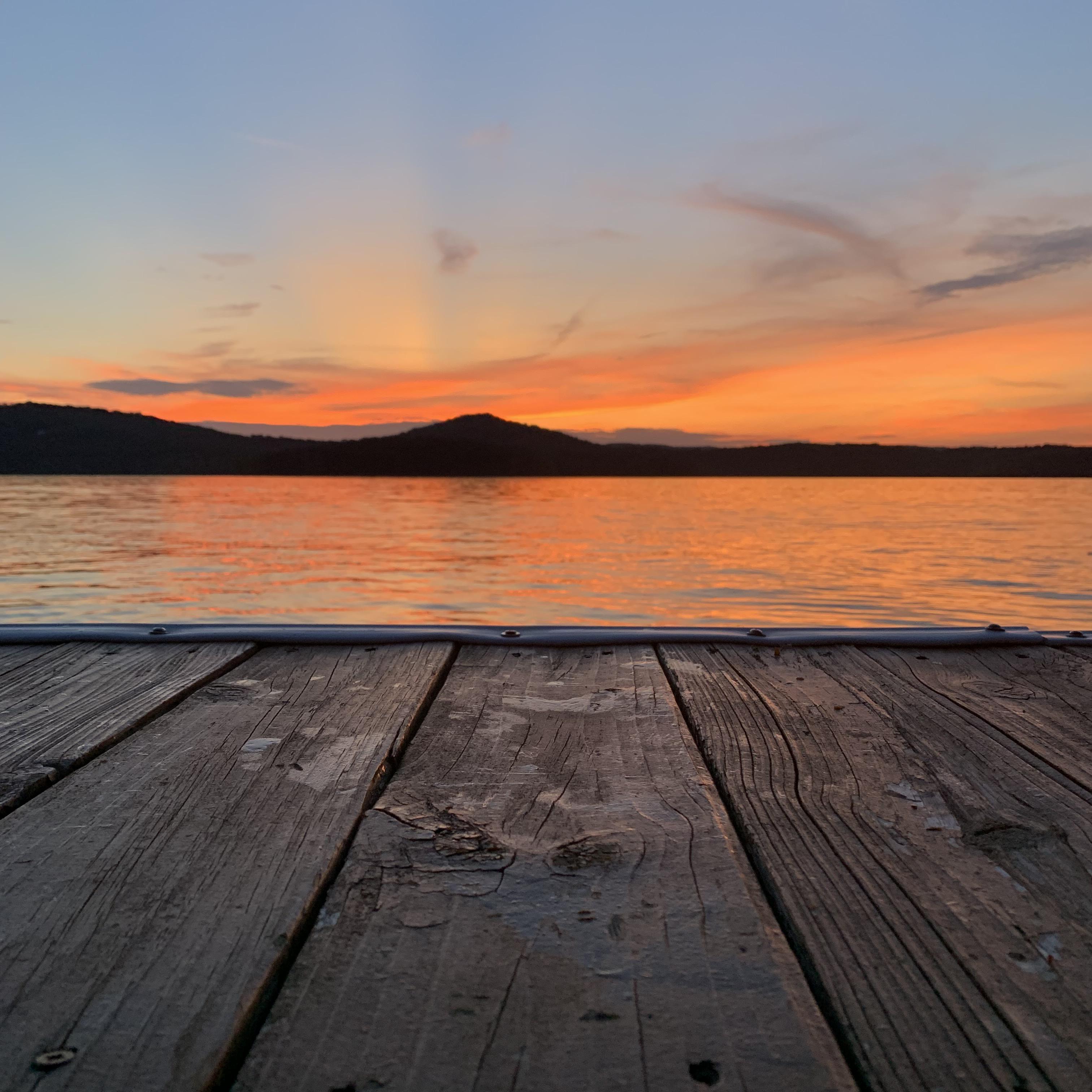 Beautiful sunset at Table Rock Lake! (surprisingly it doesn’t have a