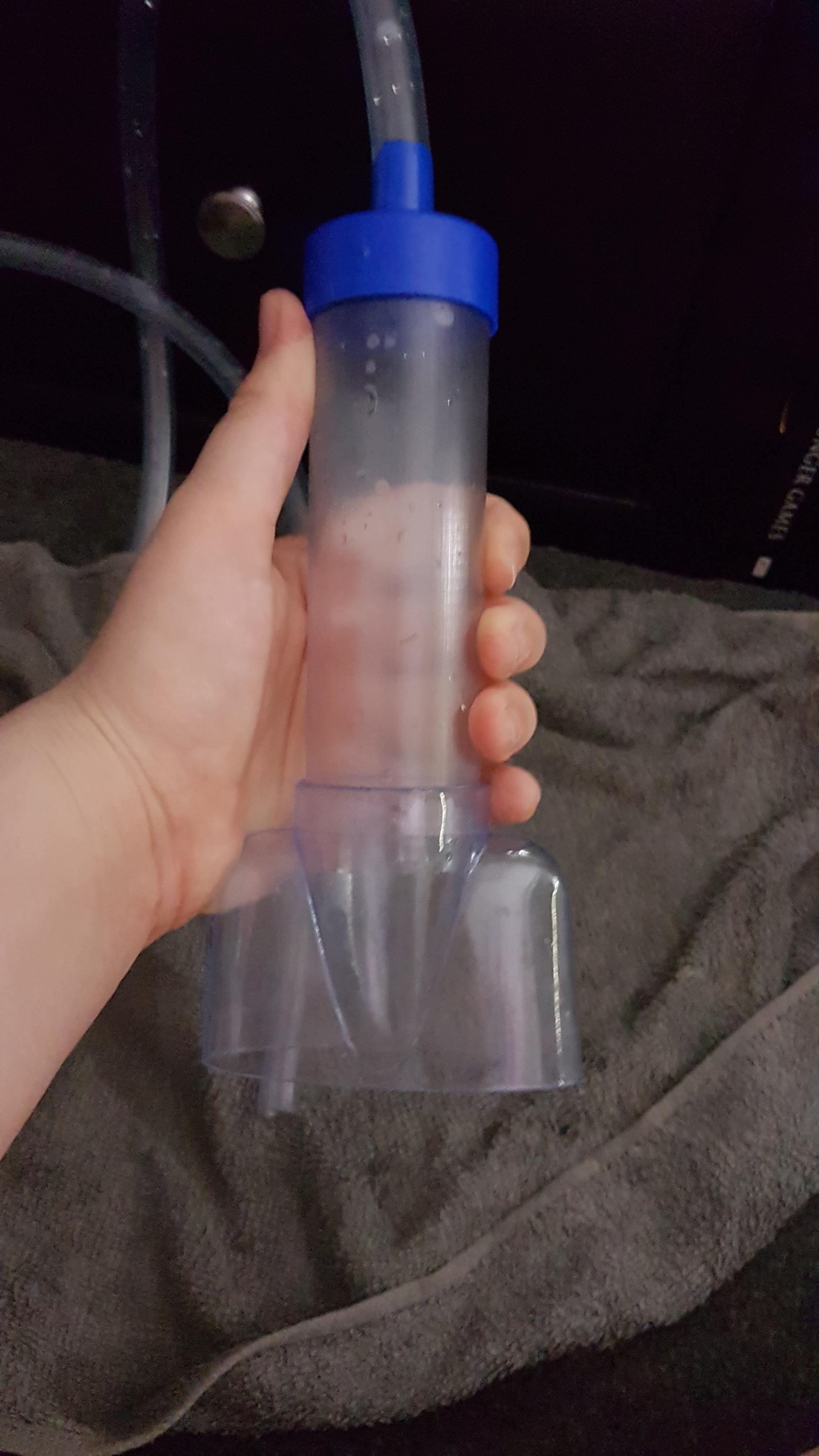 How do I use this gravel vacuum? The instructions said to shake it up