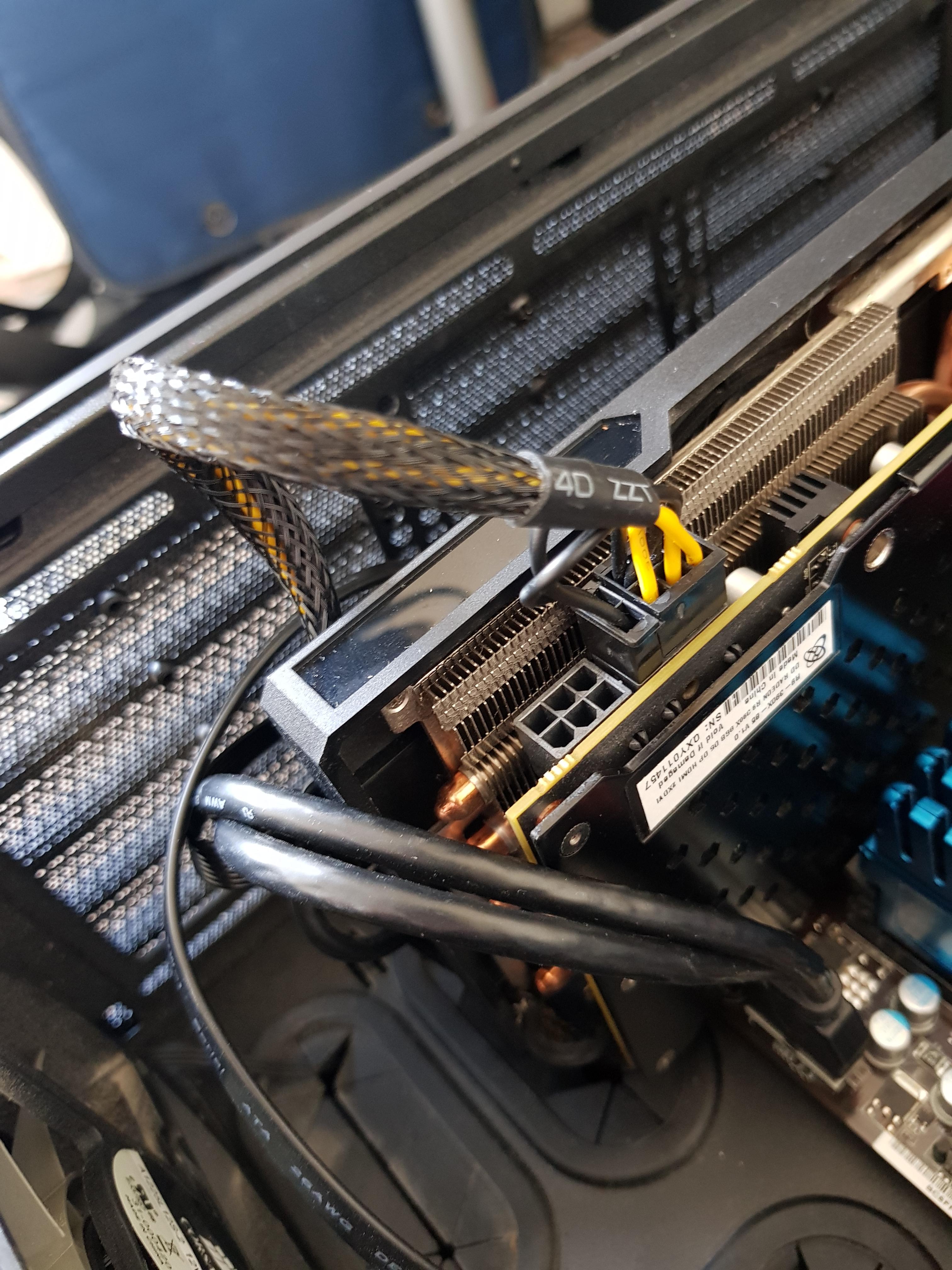 Monitor still on standby : r/PCBuilds