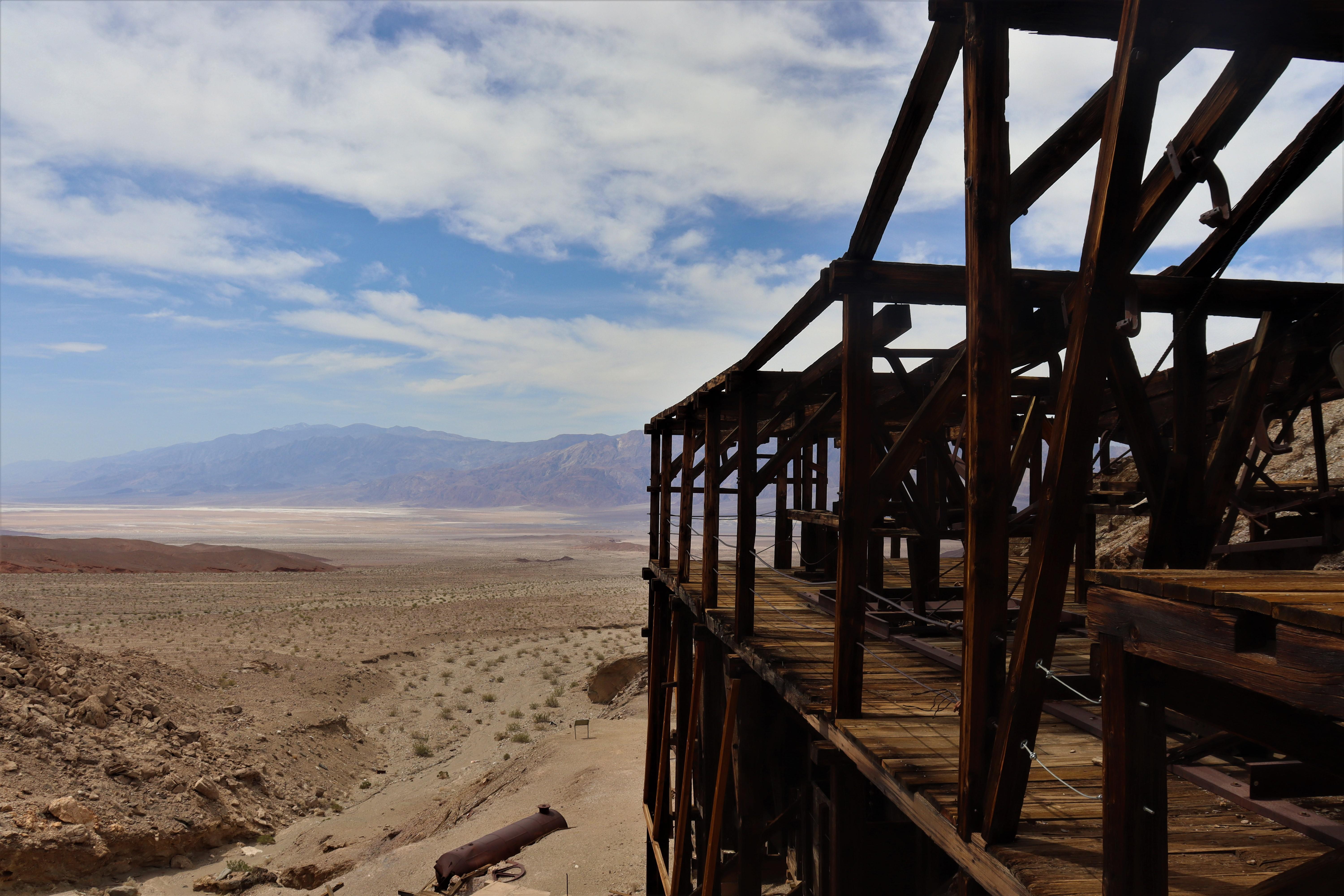 Abandoned mine in the mountains of Death Valley, CA! r/AbandonedPorn