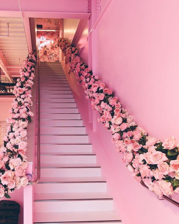 Pink room with stair with roses. r/DailyDoseOfReddit