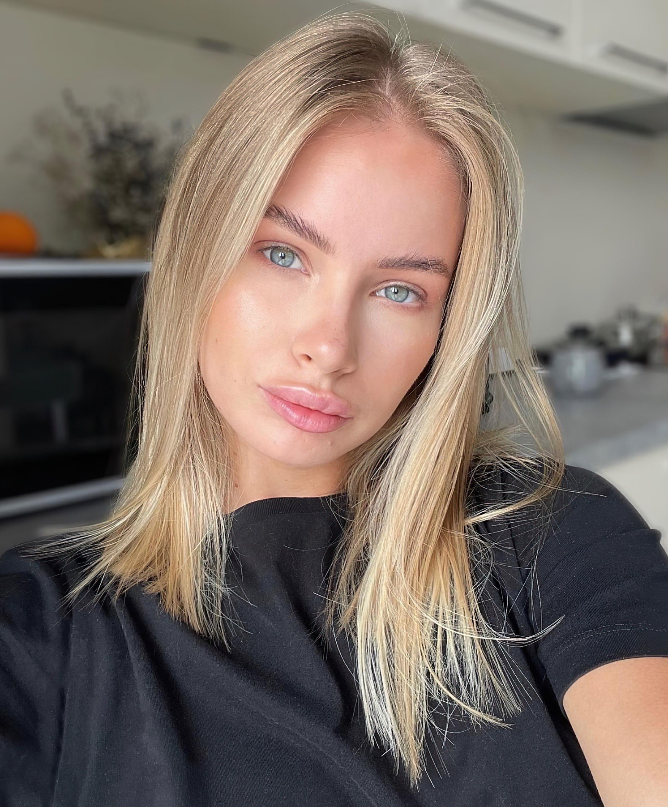 Ilona Arsentieva : PrettyGirls