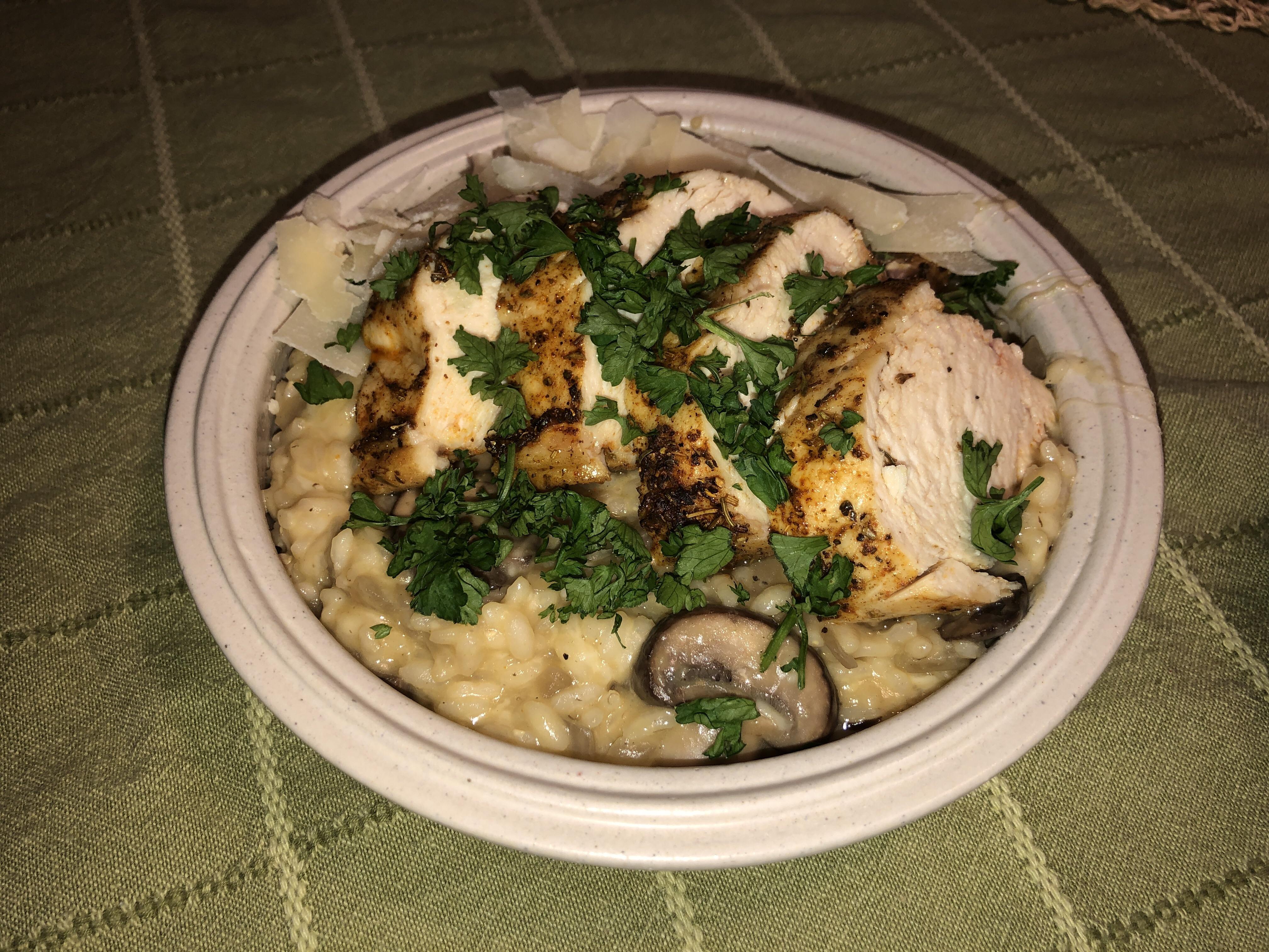 [Homemade] Mushroom Risotto with ovenroasted chicken r/food