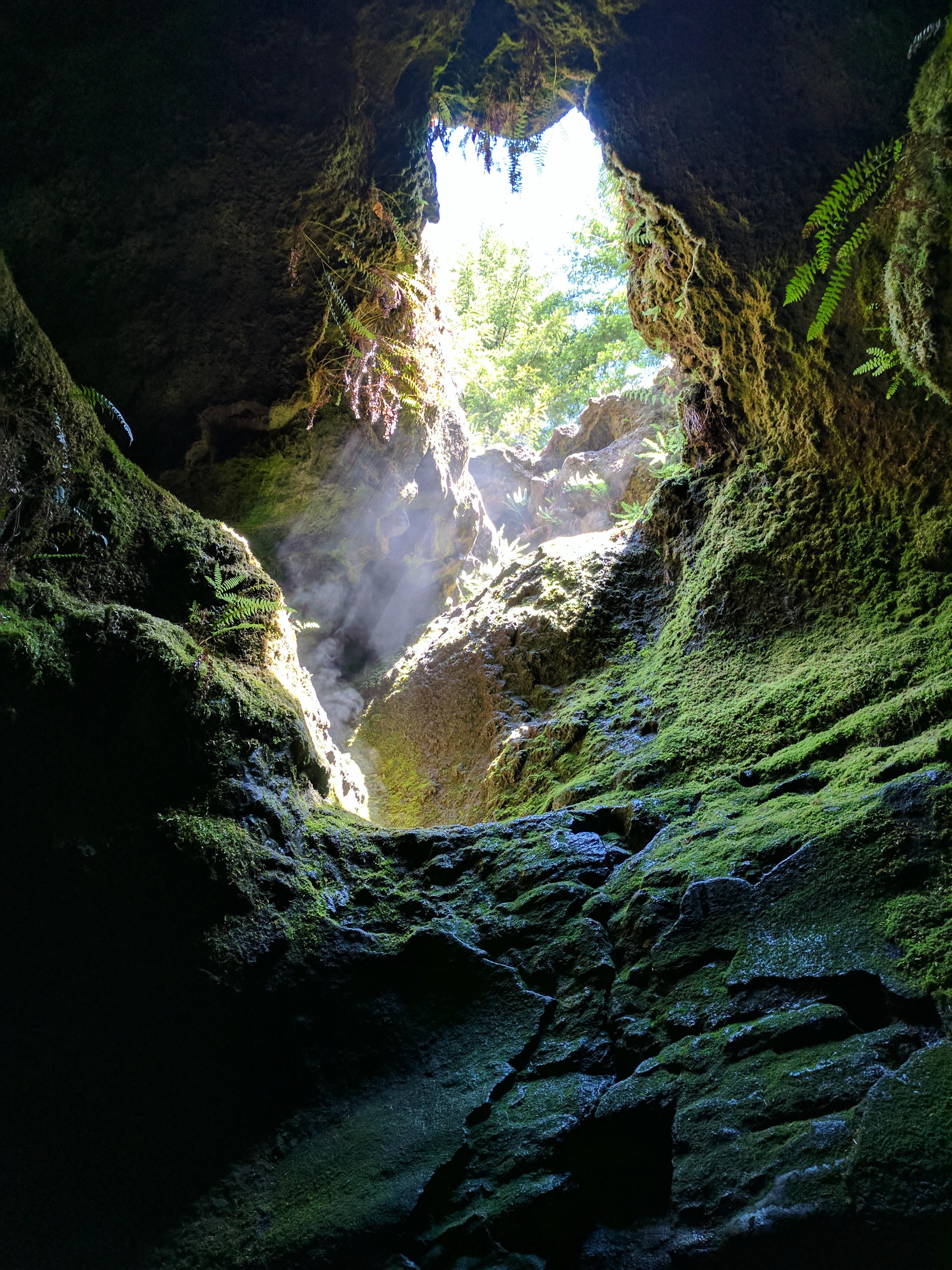 🔥 Ape caves by mt.st helens in Washington 🔥 r/NatureIsFuckingLit