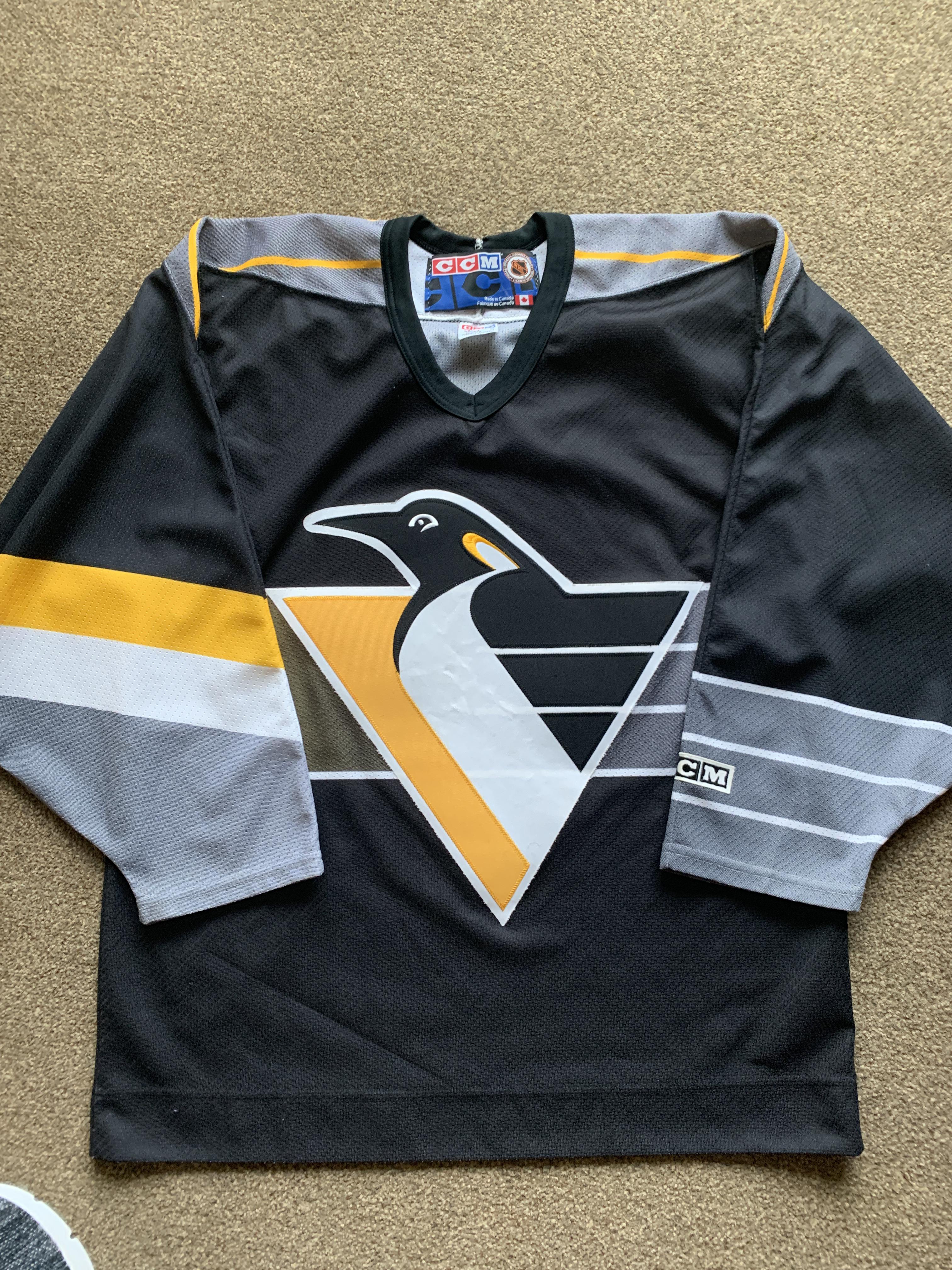CCM Pittsburgh Penguins Robo Pen Gradient Jersey (Size M) 105 shipped