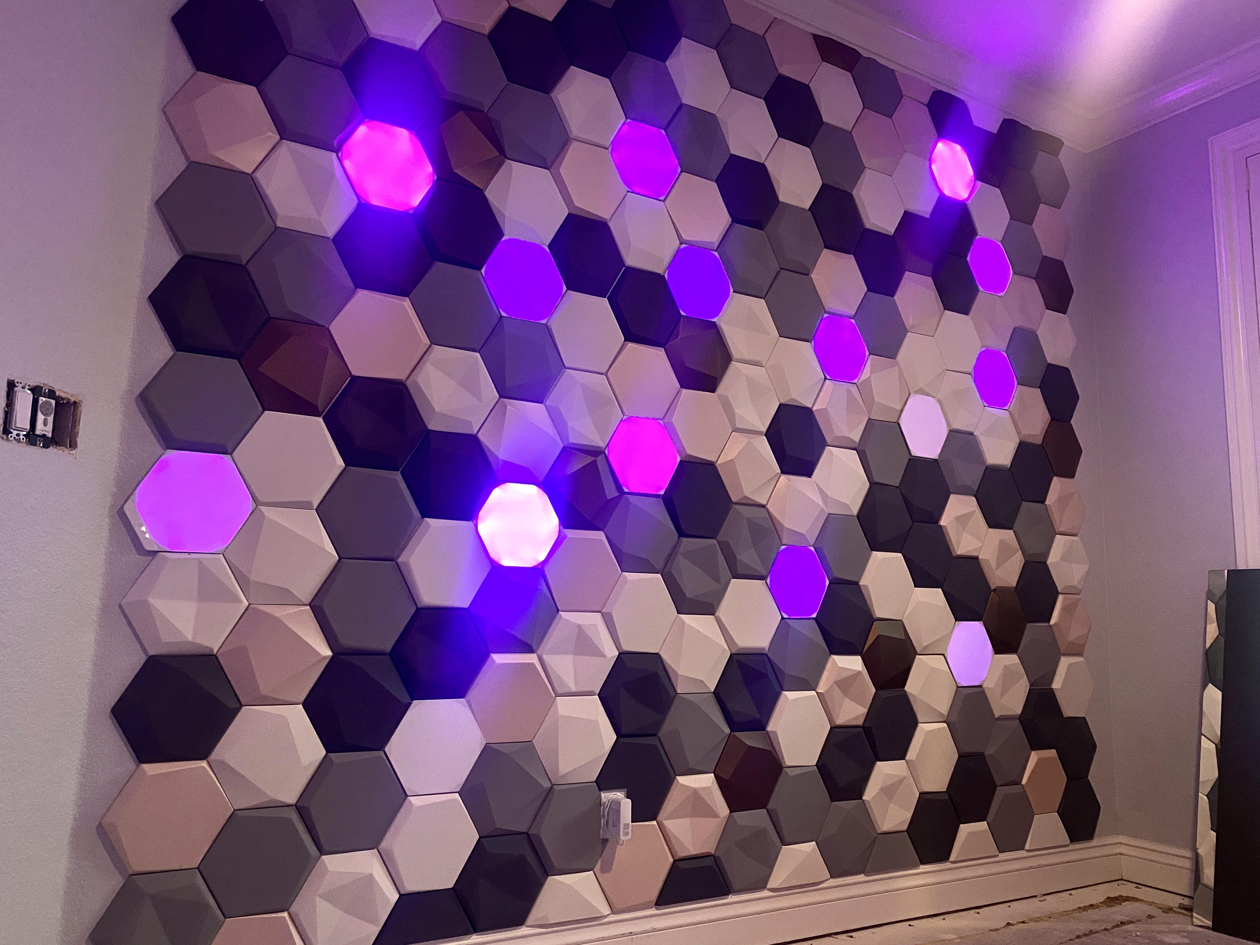 Finished my custom Nanoleaf setup today for the home office! Built a