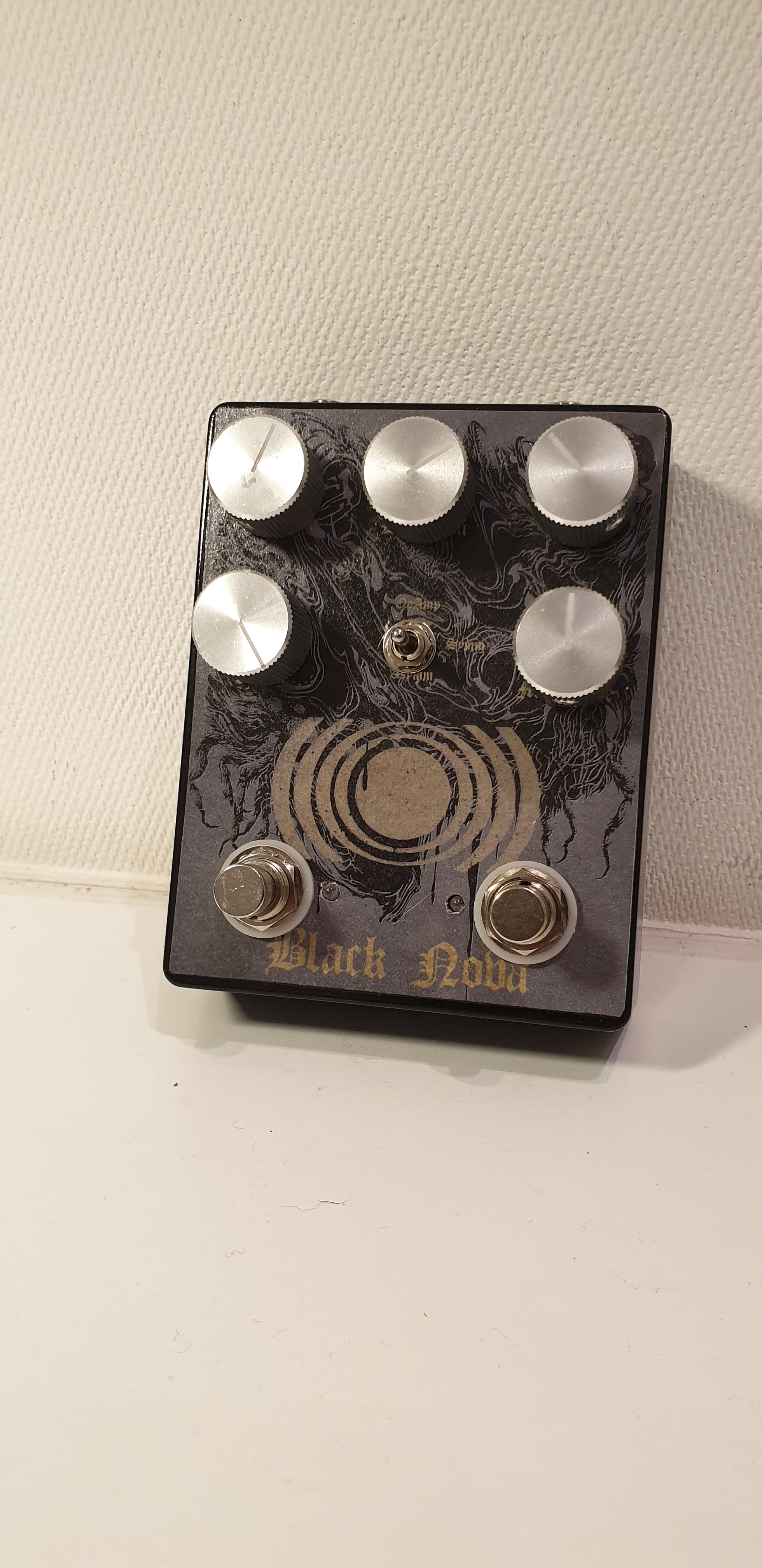 My weekend in a nutshell [EQD LIFE PEDAL CLONE] : r/diypedals