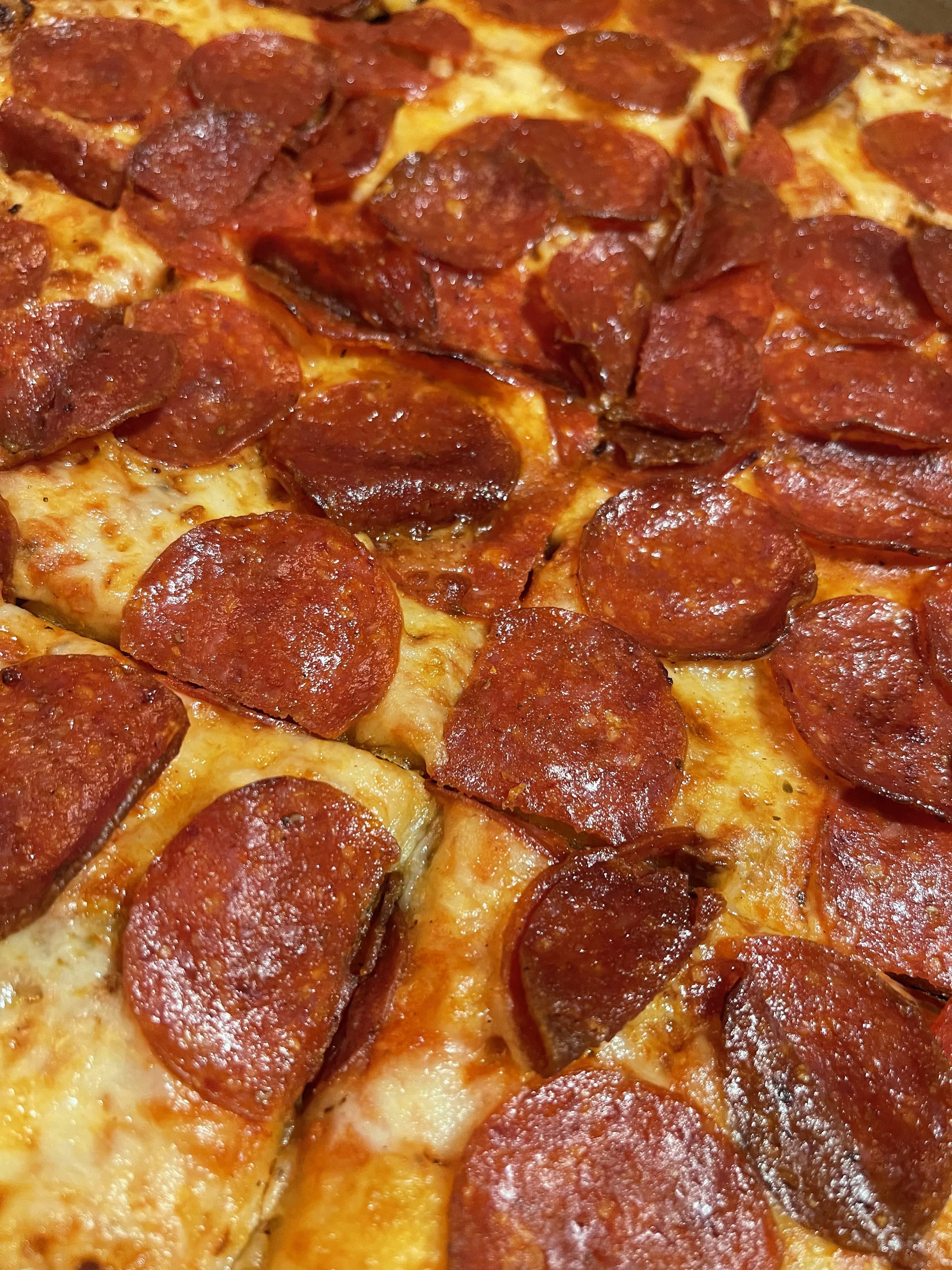 Pepperoni 🍕 r/Pizza
