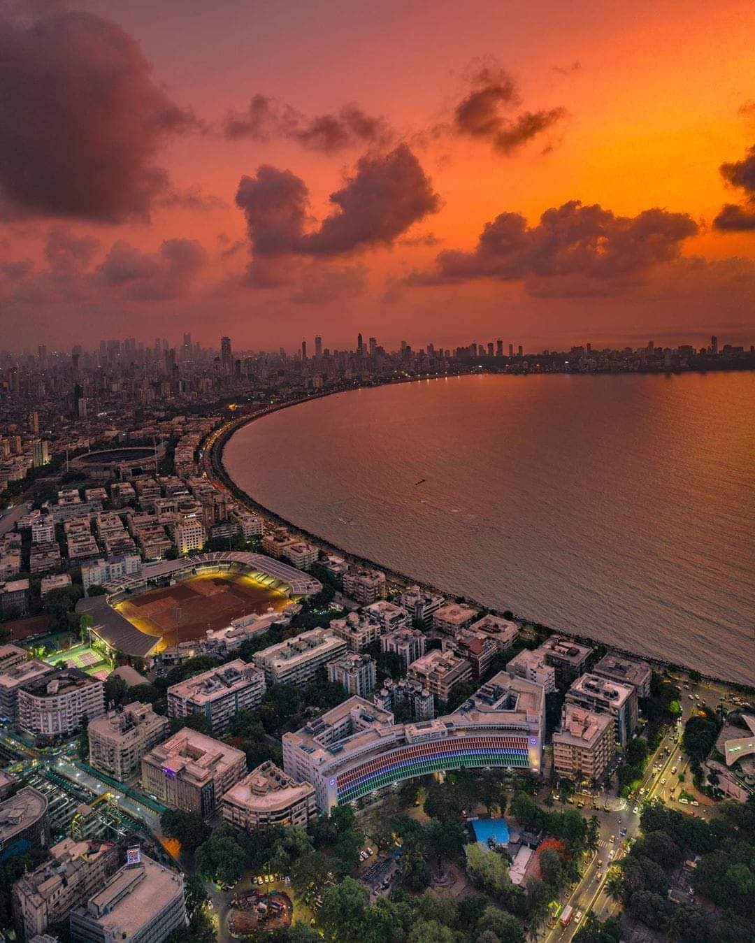 Awesome top view of queen's necklace r/mumbai