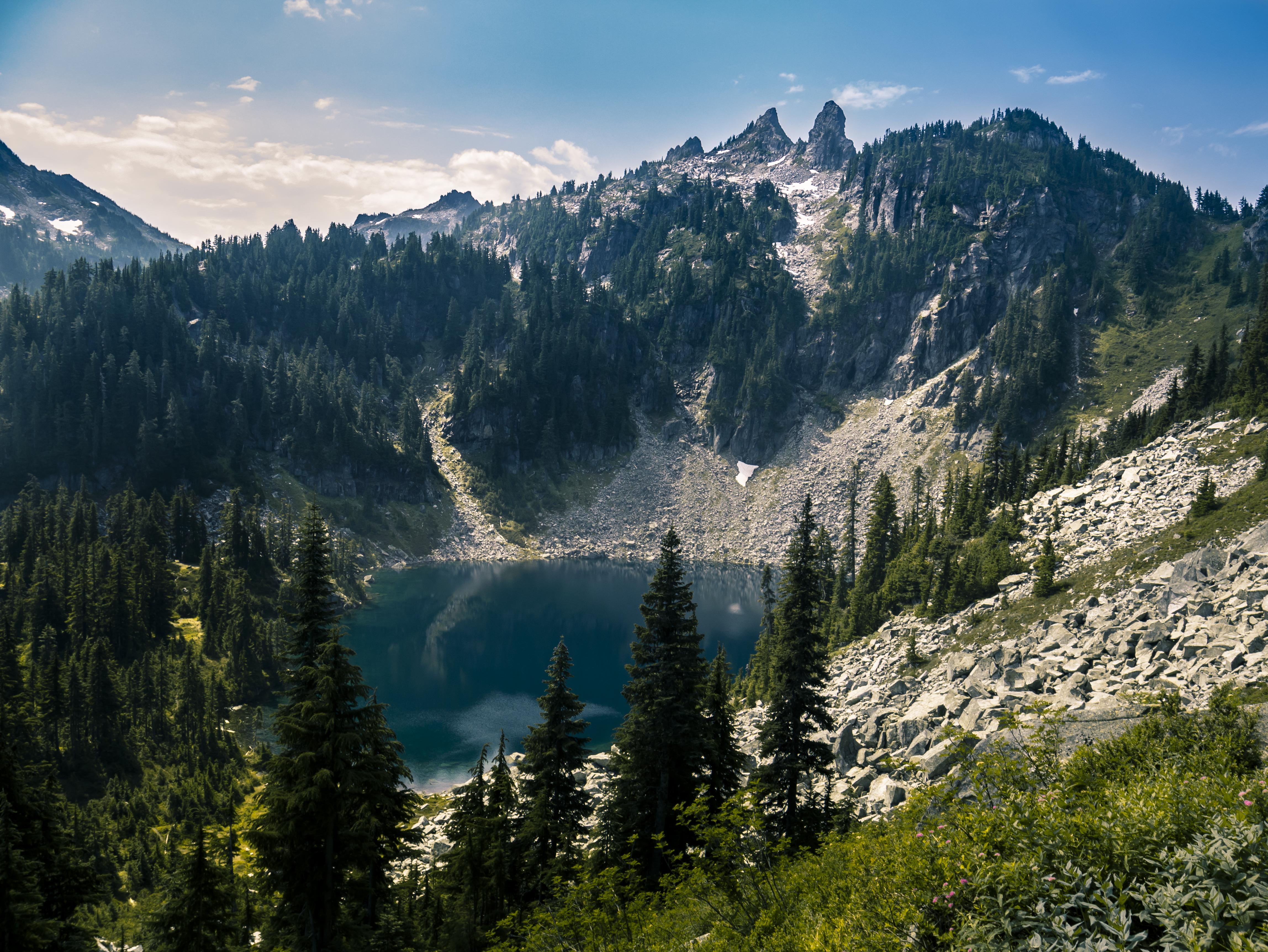 Alpine Lakes Wilderness Washington State [4592x3448][OC] r/EarthPorn