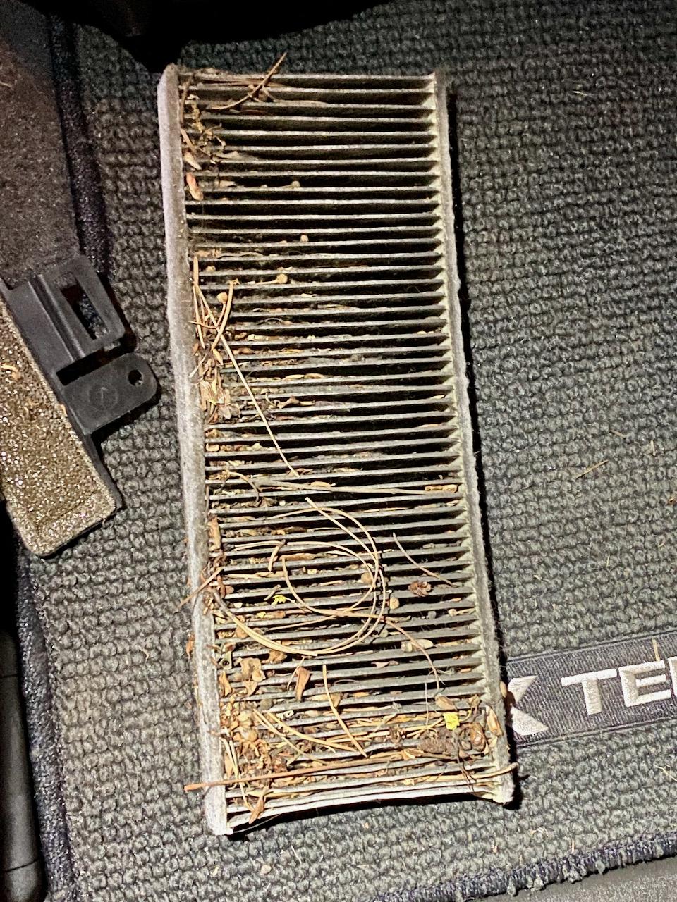 PSA Replace your Xterra's Cabin Air Filters r/XTerra