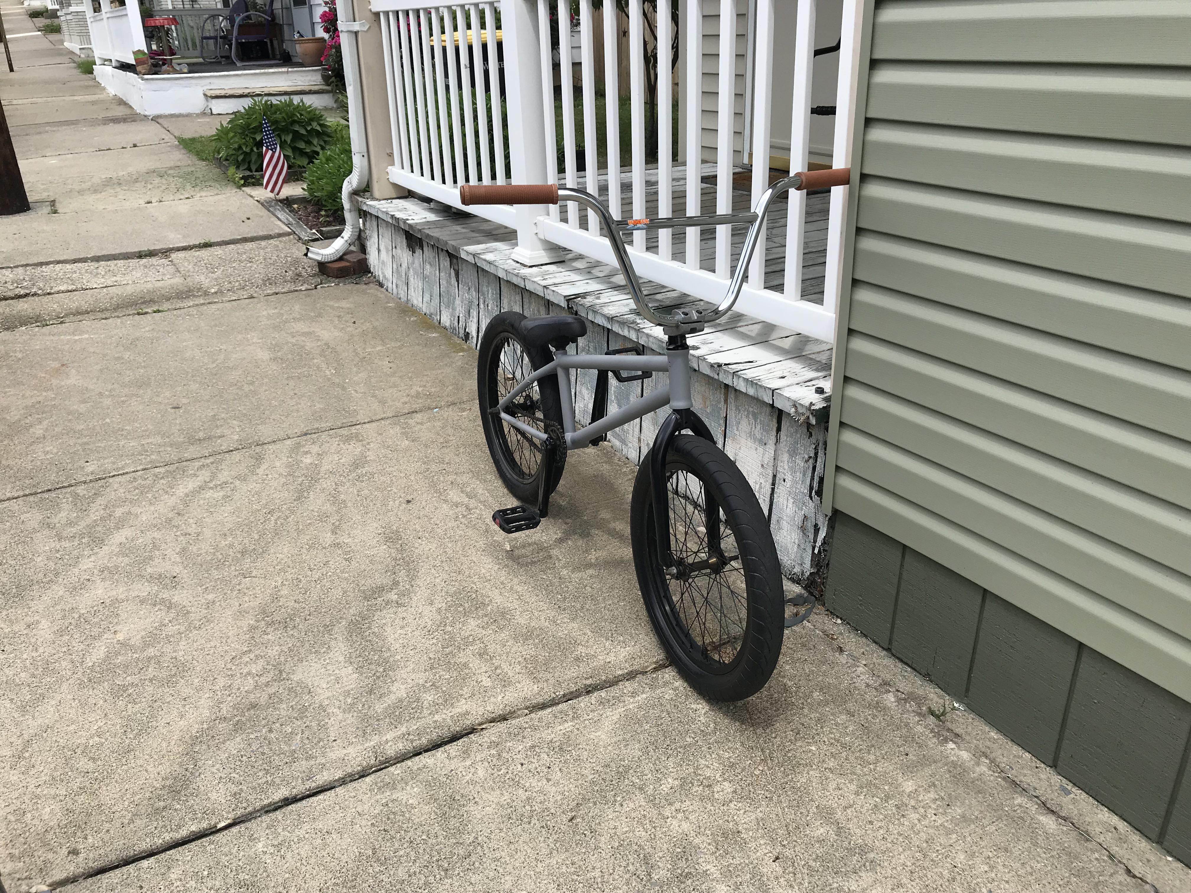 Got back into BMX, picked this up for 100 and threw Hoder Sky High