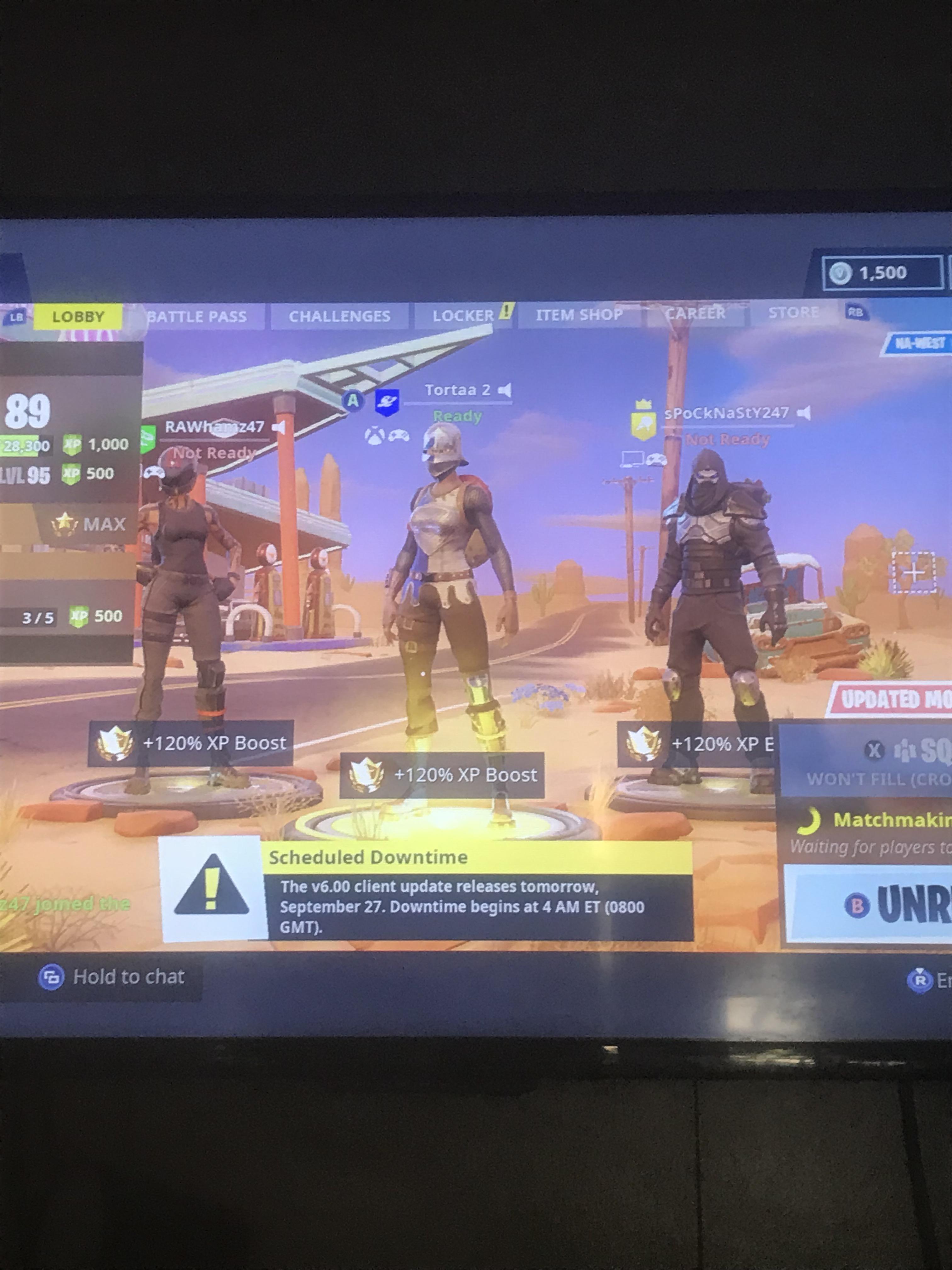 I’m playing with my PS4 friends! r/FortNiteBR