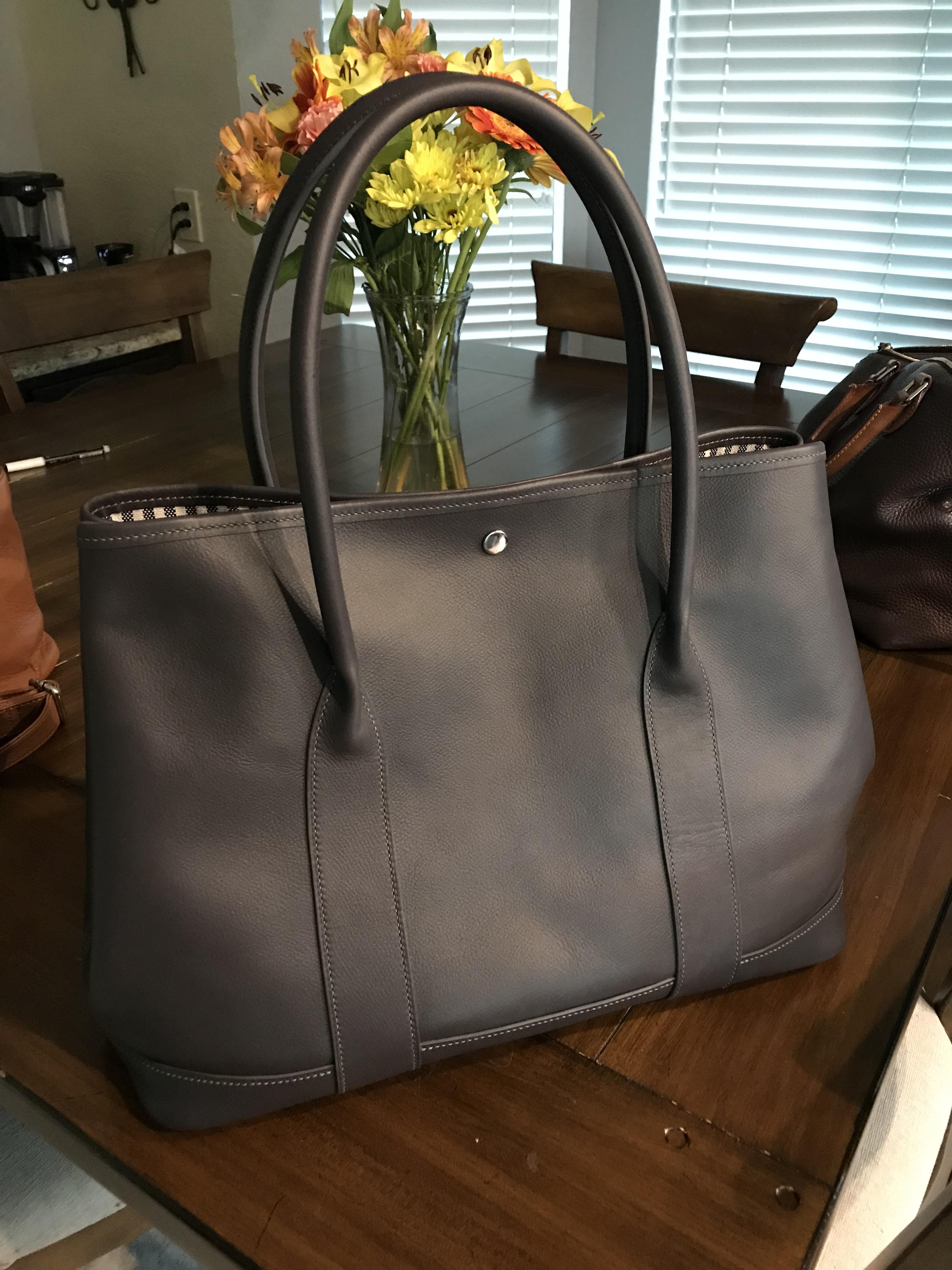 Finished Shopper Bag for my wife r/Leathercraft