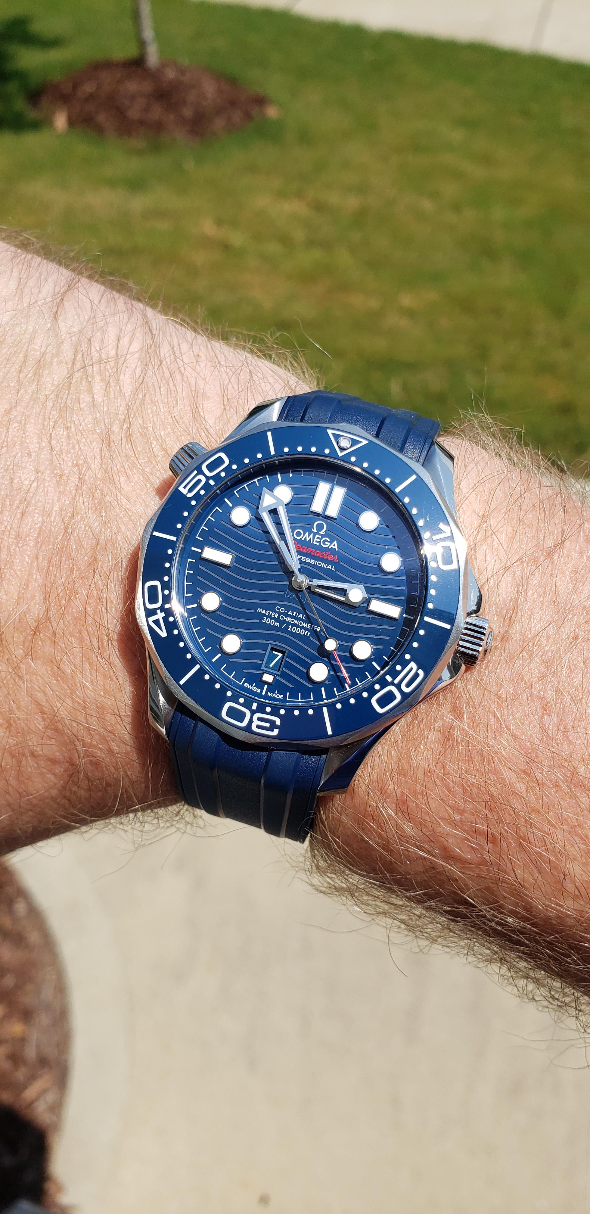 [WTS] Omega Seamaster 300m Blue Dial on Rubber Strap r/Watchexchange