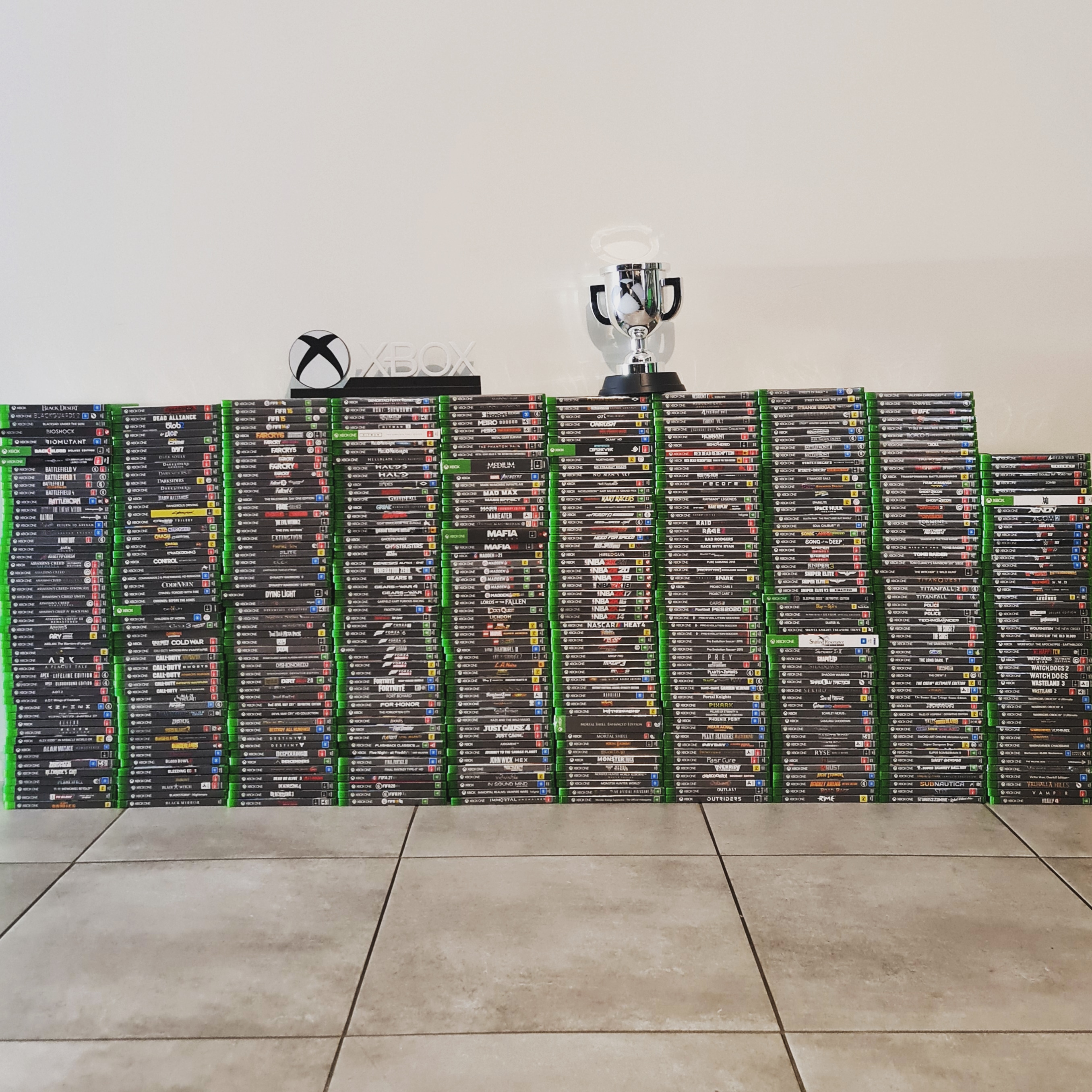 Hit a new collection milestone today. 500 Xbox One / Series X games. P