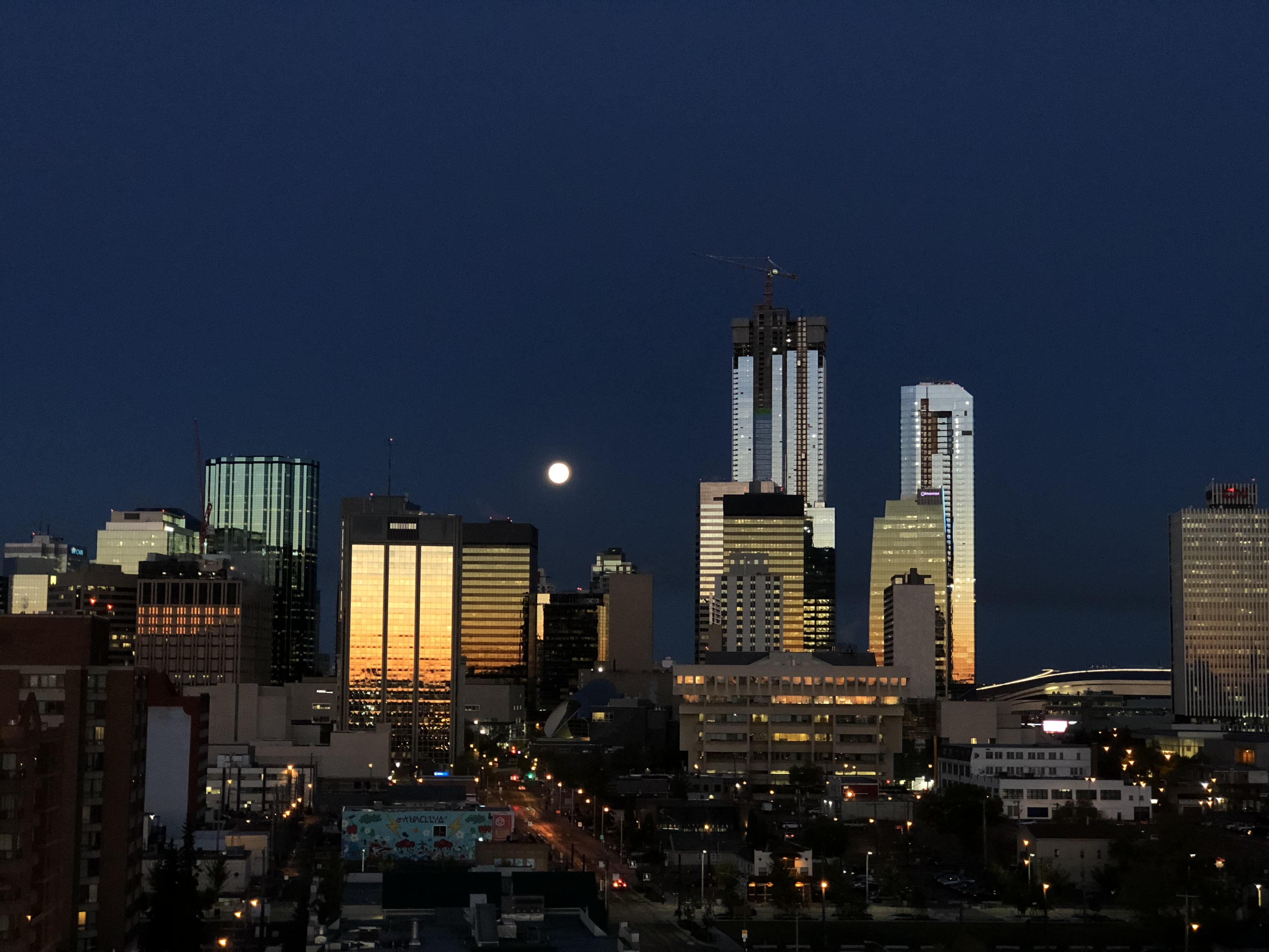 My favourite picture I’ve ever taken of downtown Edmonton, AB [OC] r
