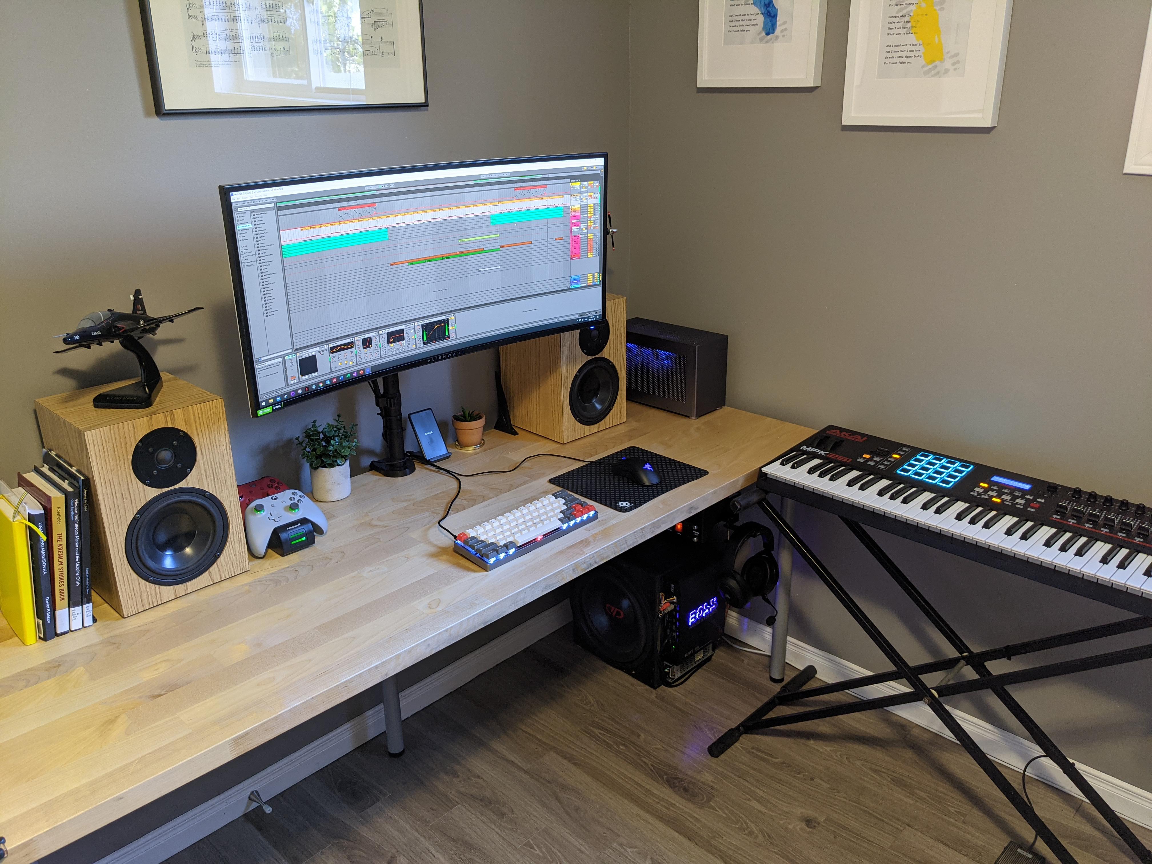 Music Production / Gaming / Productivity Setup r/battlestations