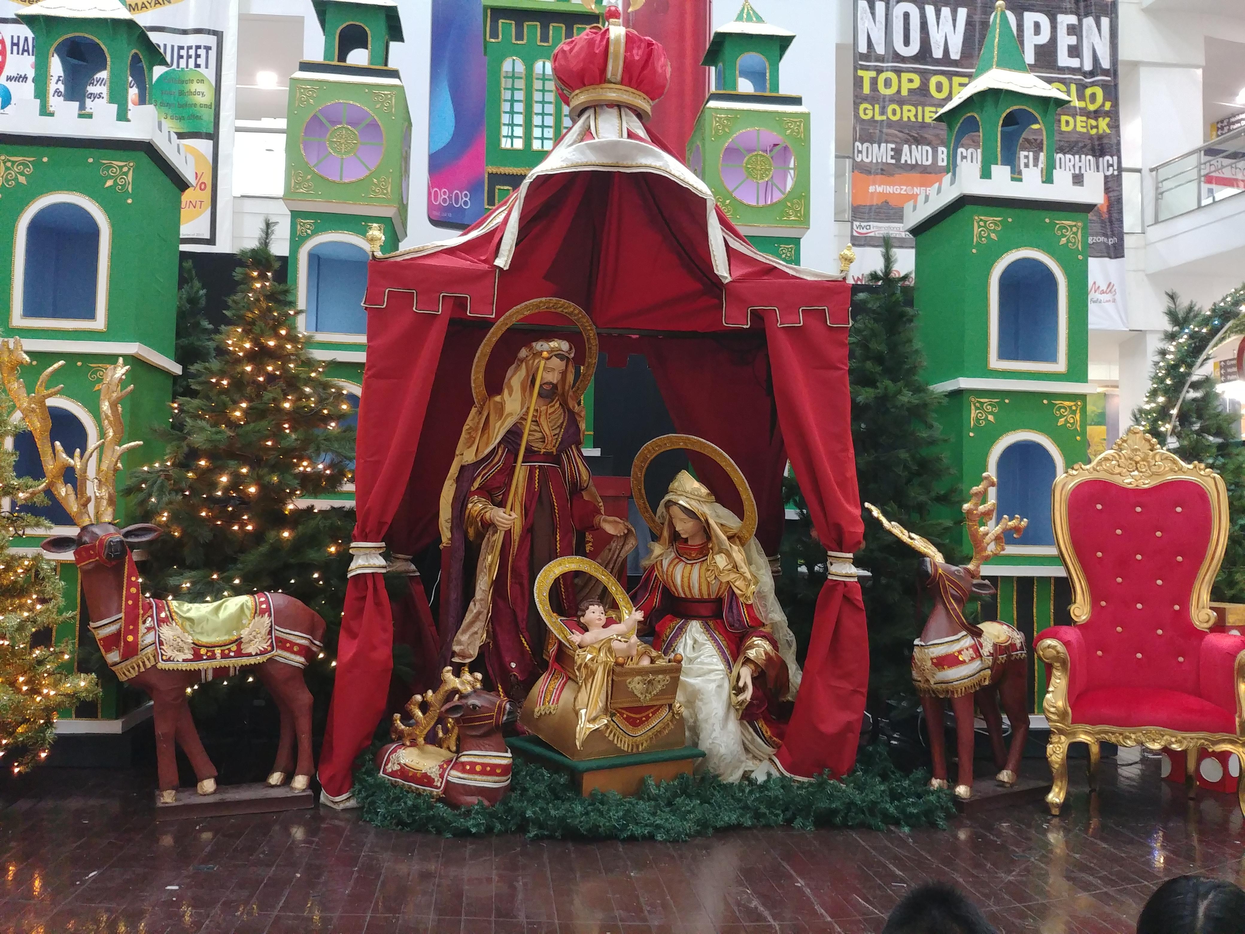 Wanna know how early we start in the Philippines? r/christmas