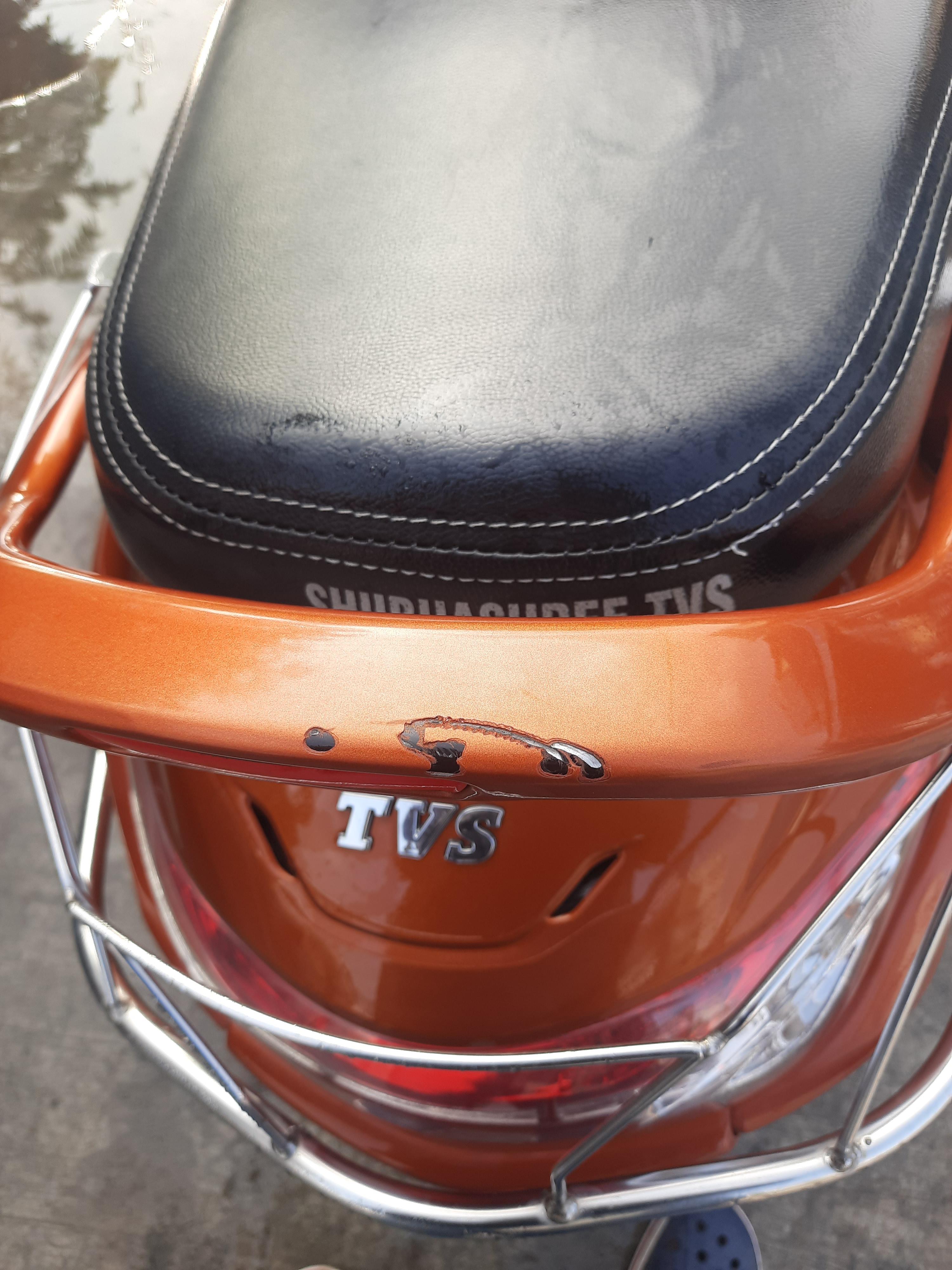 An innova guy just did this to me in bumper to bumper traffic. How much