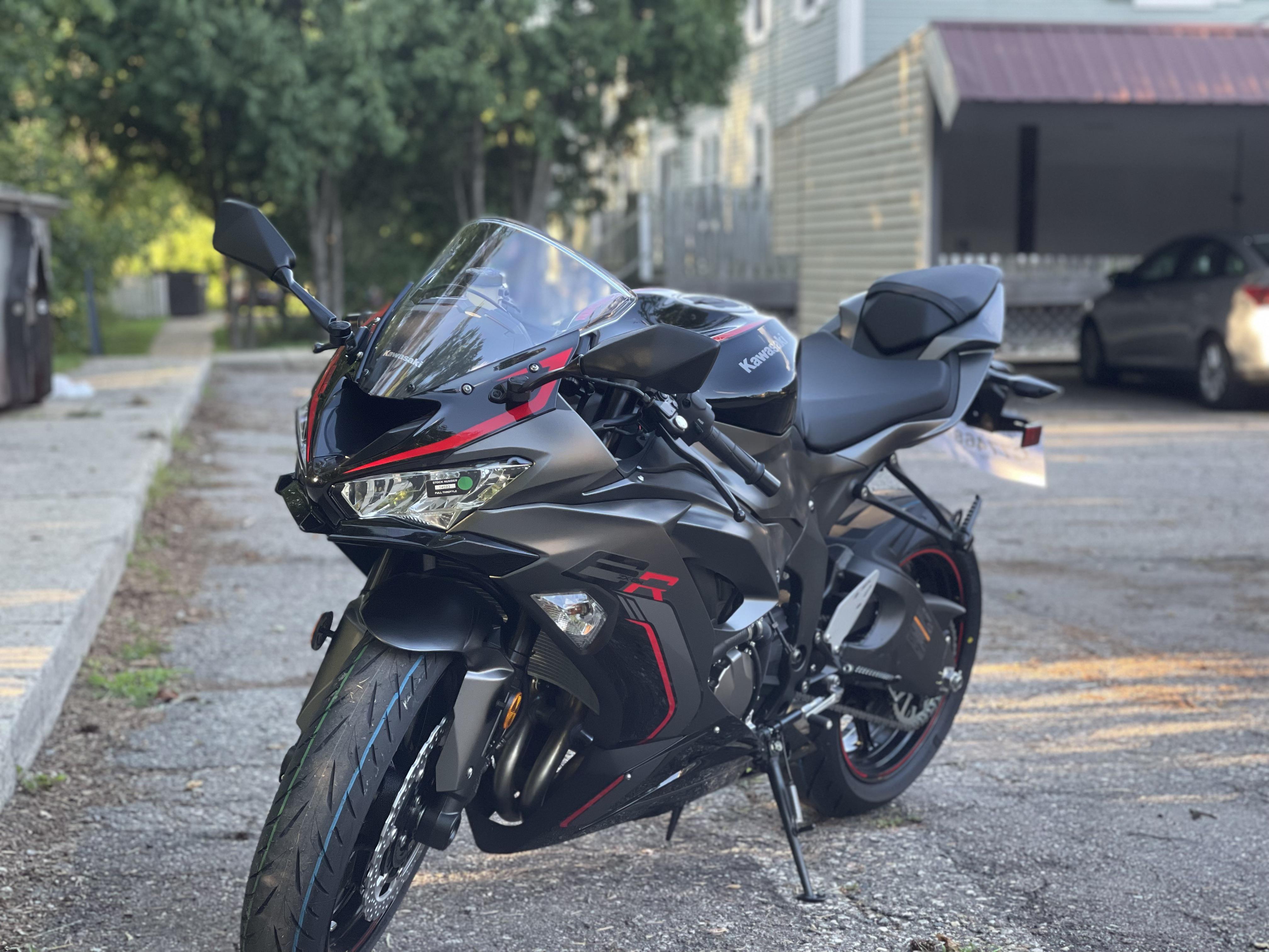 I think I’m in love my 2023 Zx6R r/Kawasaki