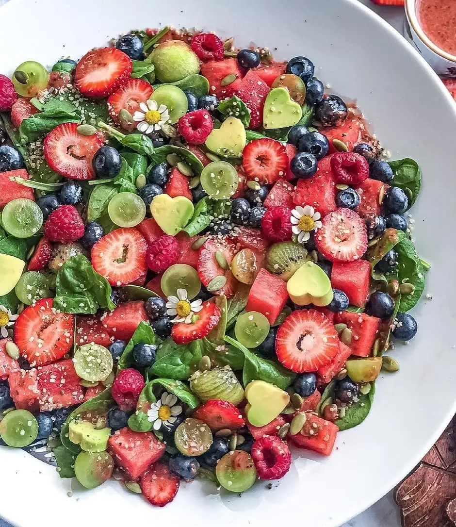 Make this antioxidant rich Fruity Summer Spinach Salad! This