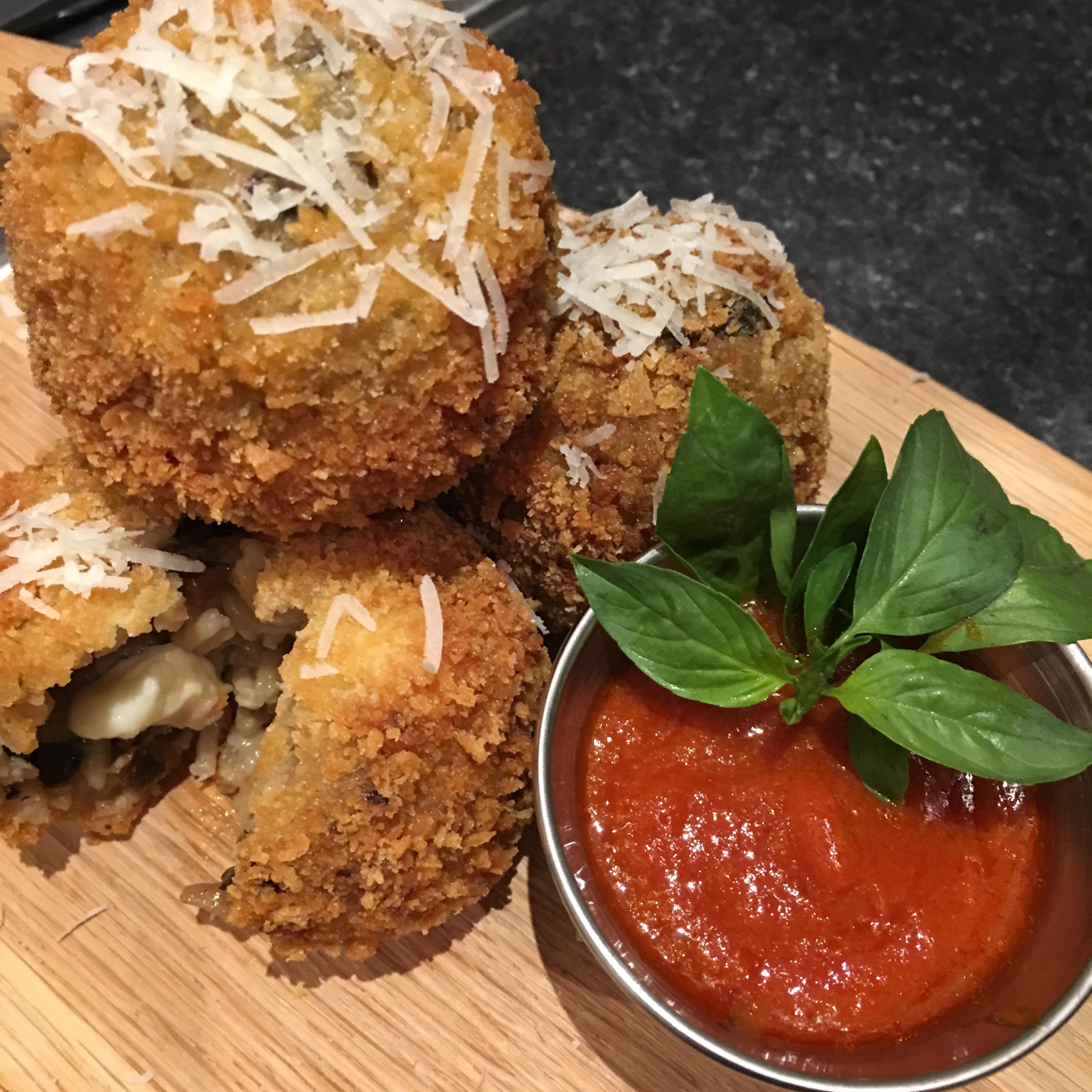 [Homemade] Wild mushroom and black truffle arancini r/food