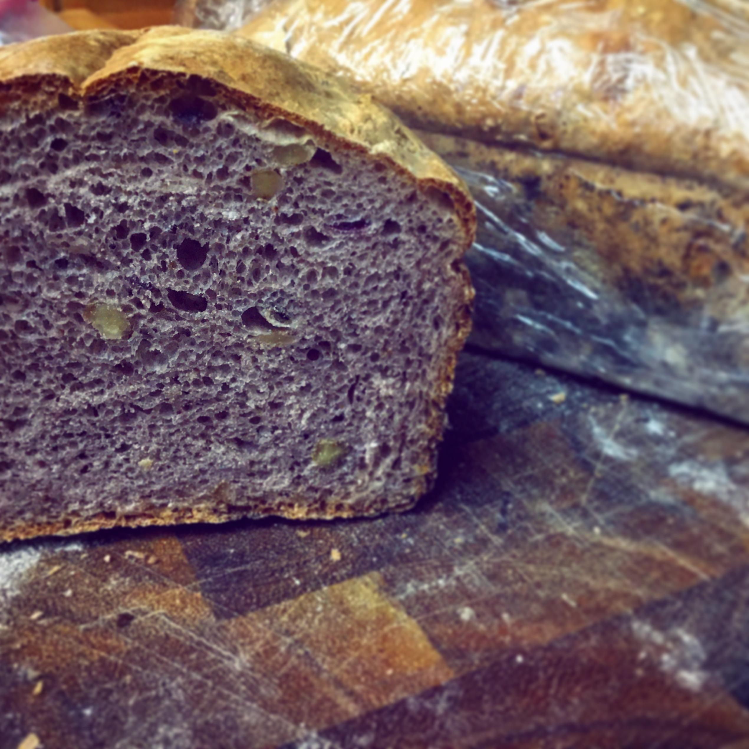 My newest recipe Purple potato walnut bread 🥖 r/PlantBasedDiet