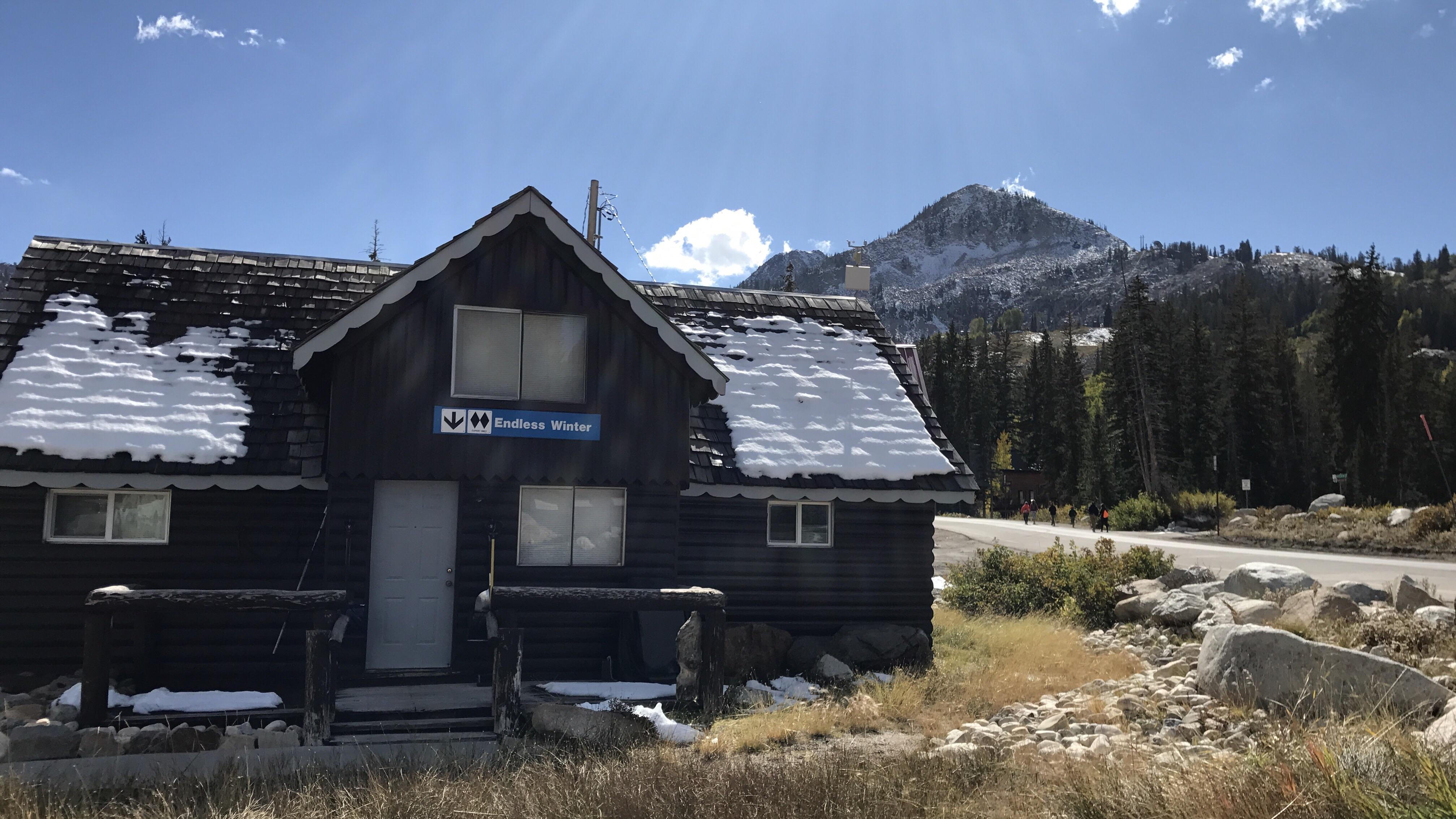 Modest ski cabin spotted in Brighton, Utah r/CabinPorn