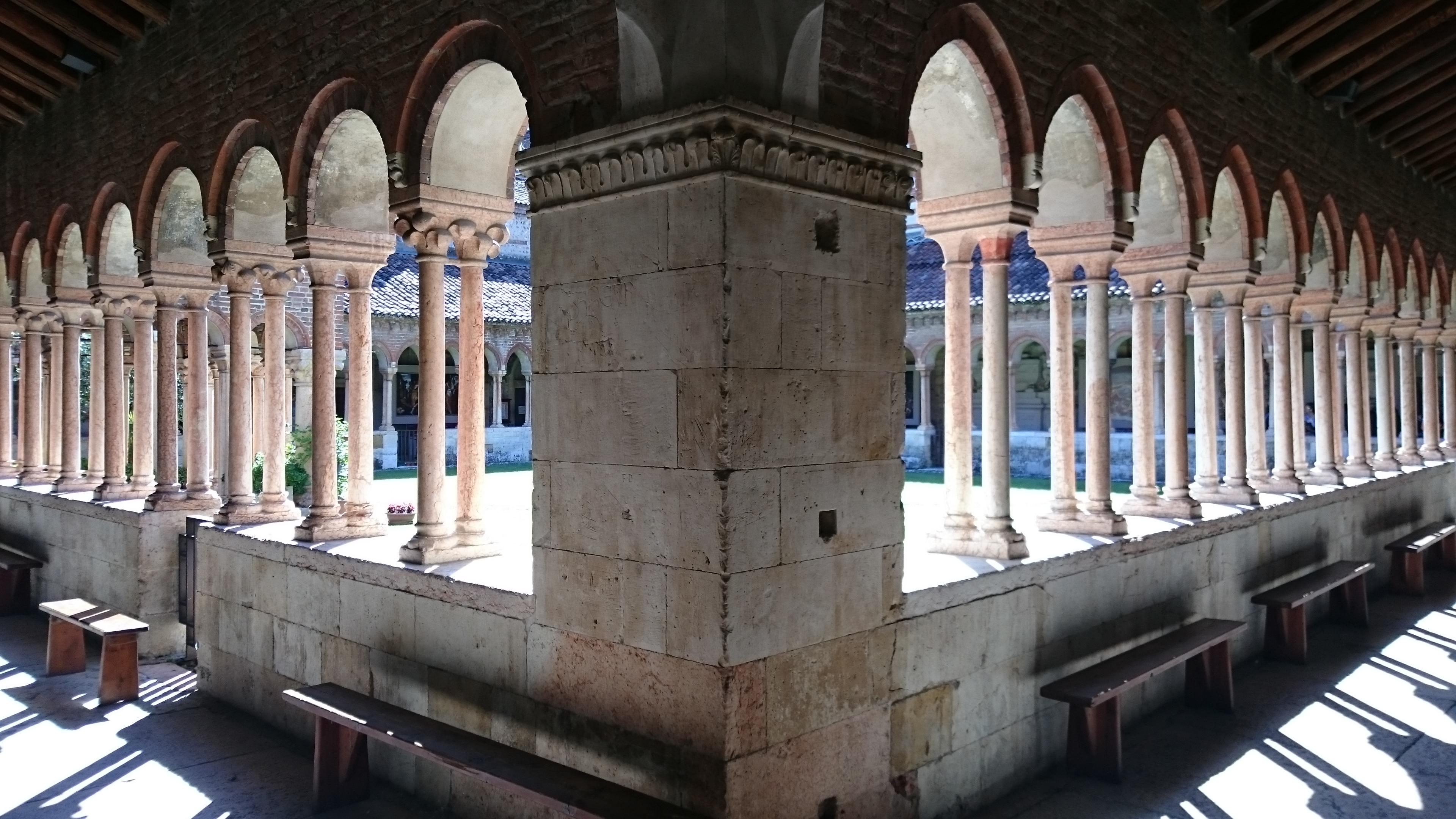 Cloister of Basilica of San Zeno, Verona, Italy. r/travel