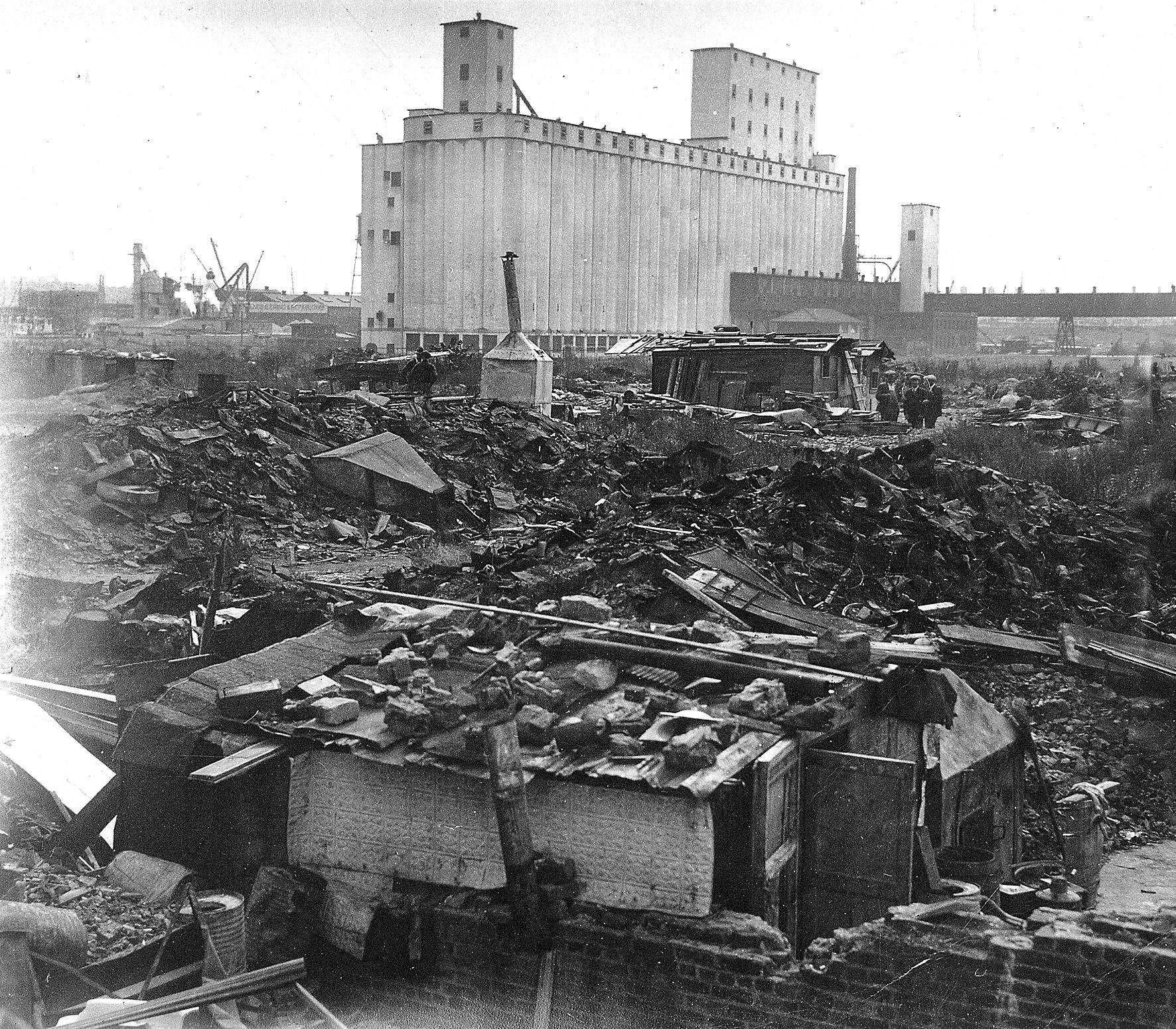 Grain Elevator, Red Hook, NY. (1931) r/nycHistory
