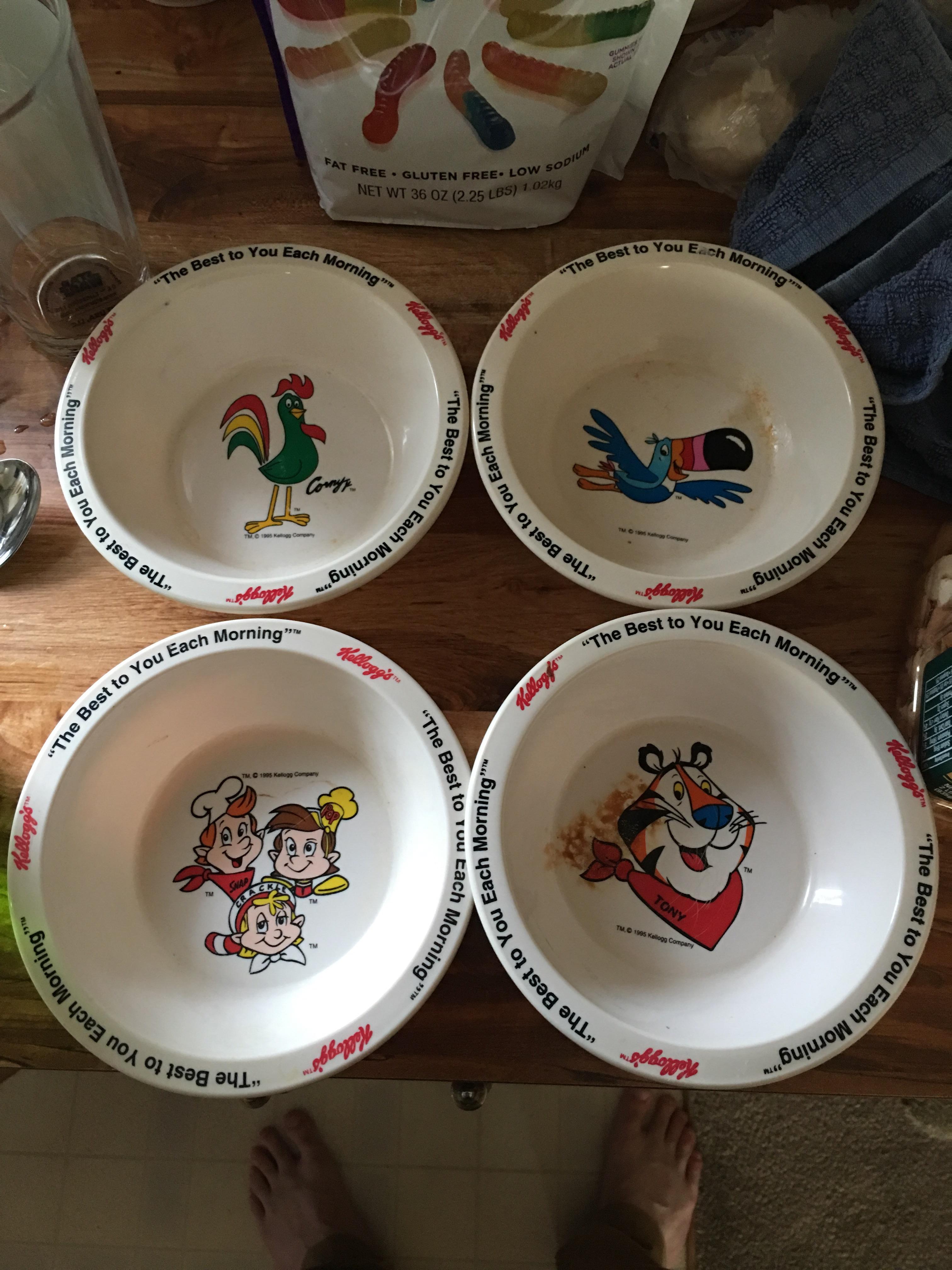 These cereal bowls I used to eat out of as a kid. r/nostalgia