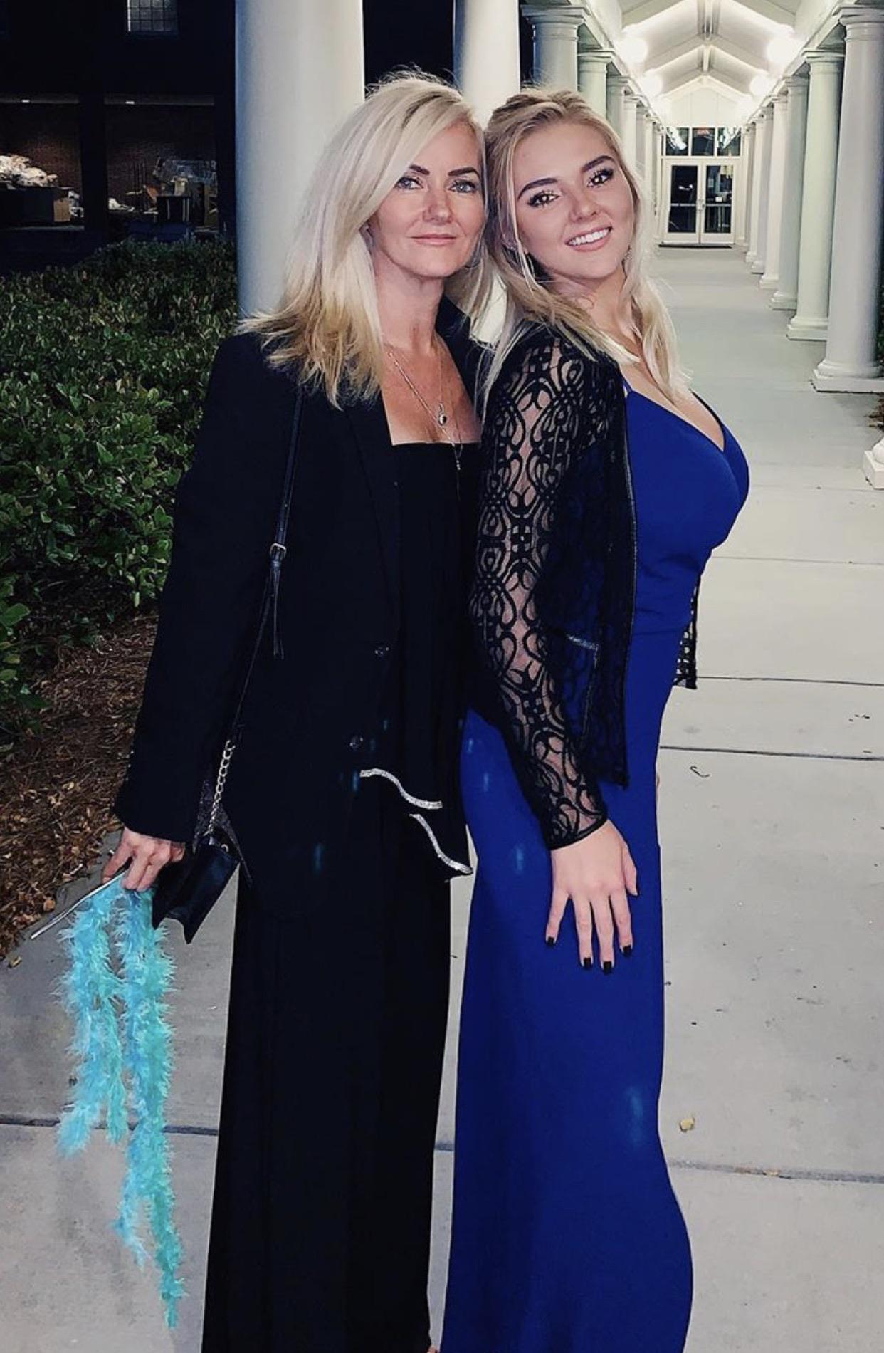 Hottest milf and daughter combo : BigTitsButClothed