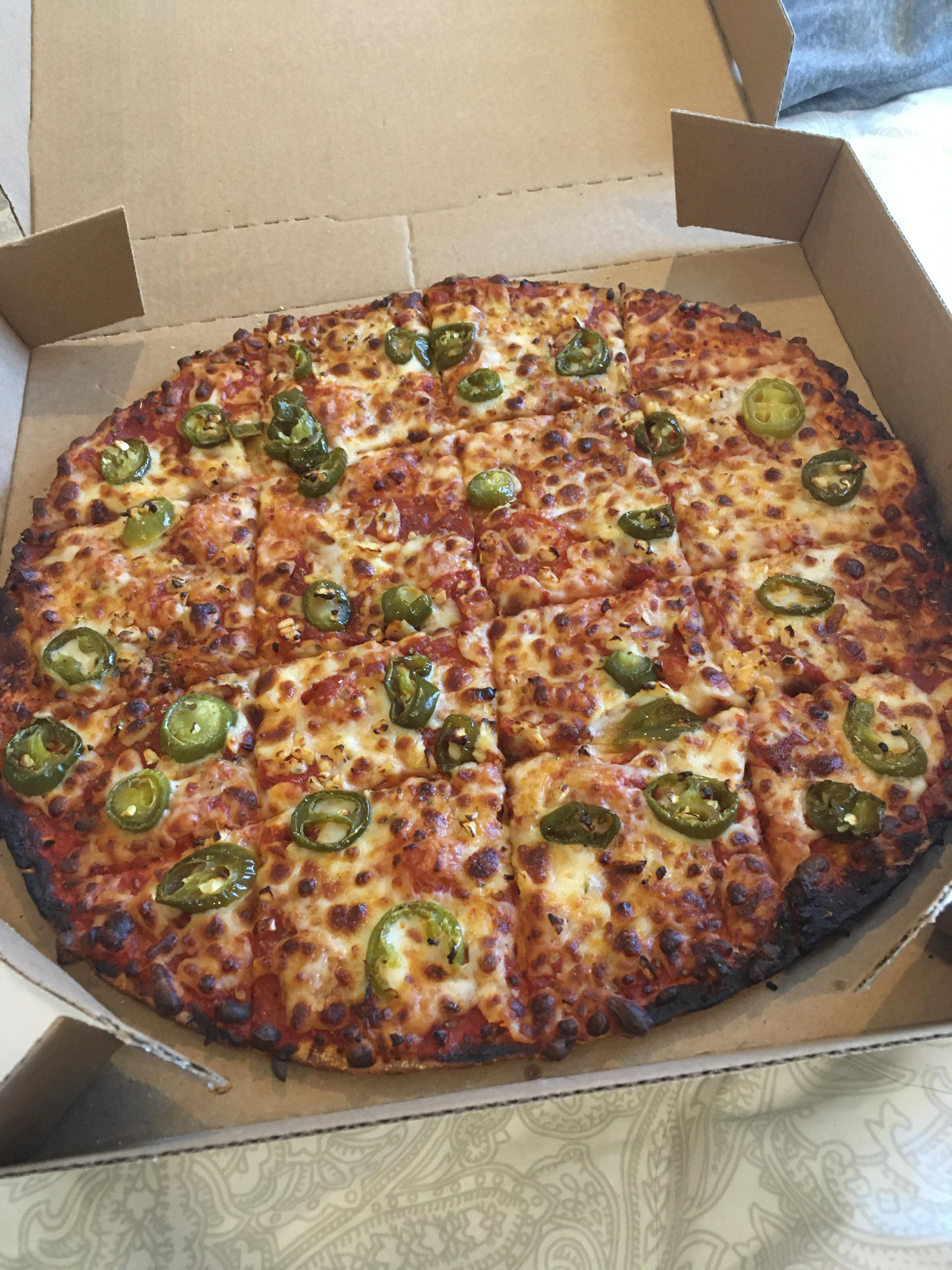 Thin crust with garlic and jalapeño. Hit the spot! r/Dominos