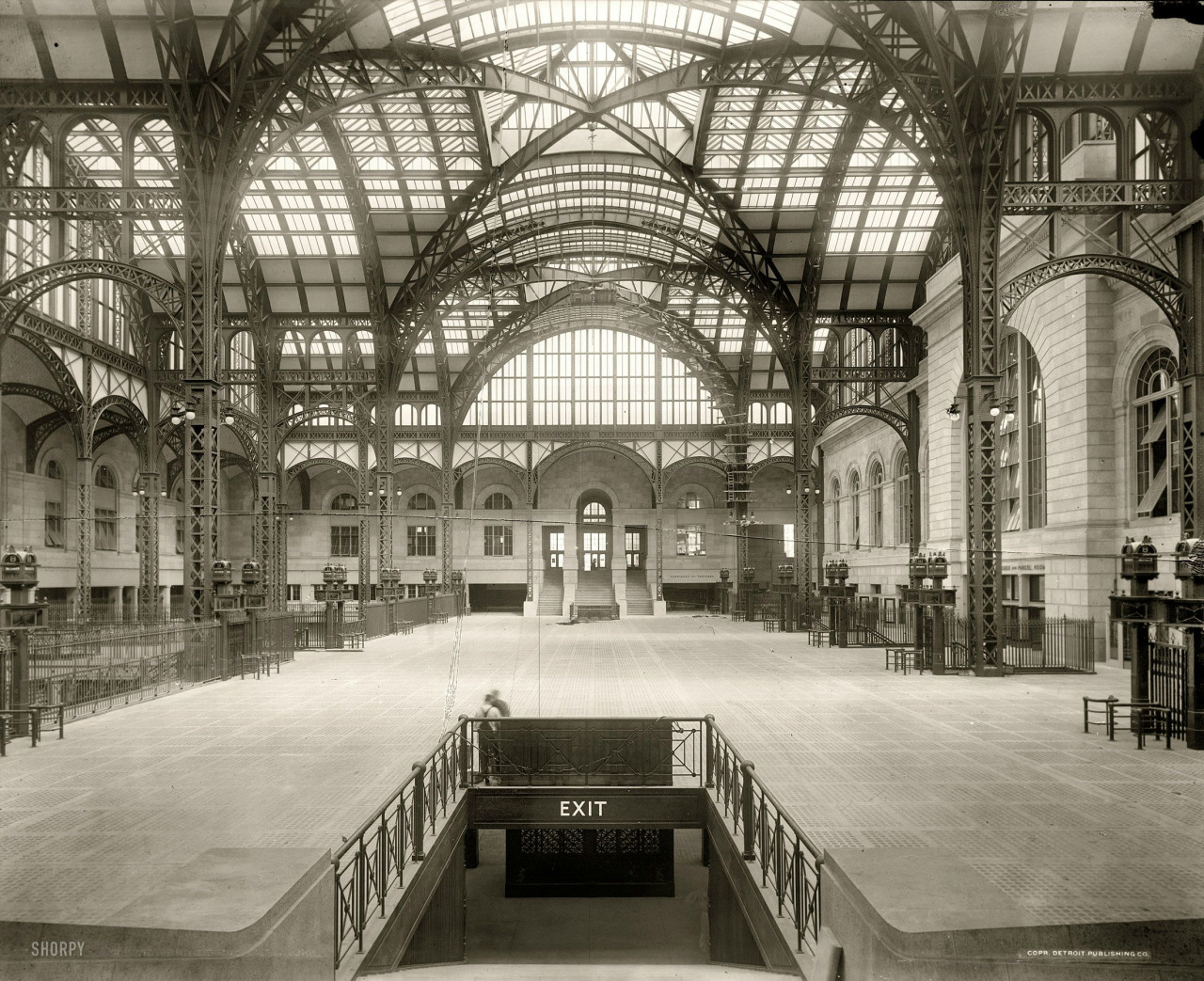 Interior of the original Pennsylvania Station's Main Concourse, c. 1910