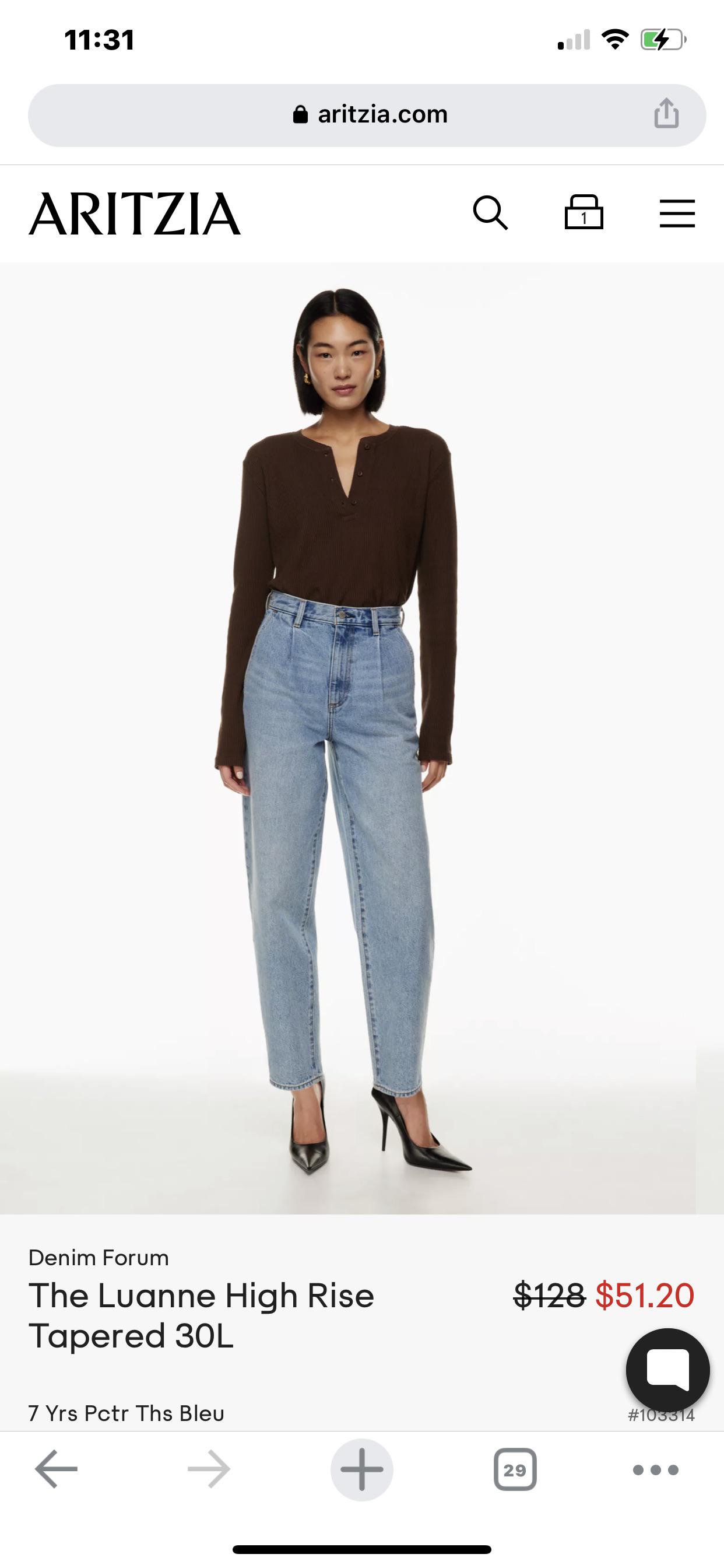 Does anyone have fit pics of the Luanne tapered jeans? r/Aritzia