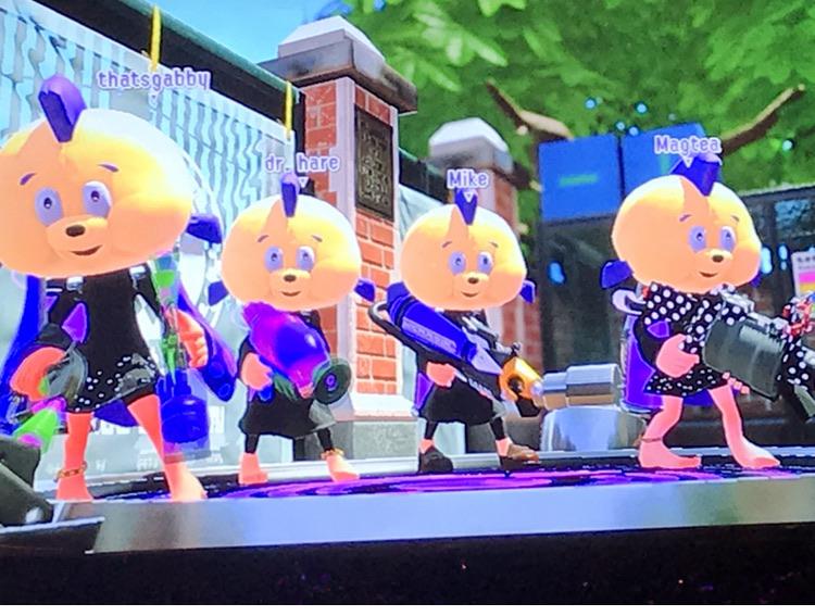 Am I the only one that finds the fresh fish head Amiibo gear the
