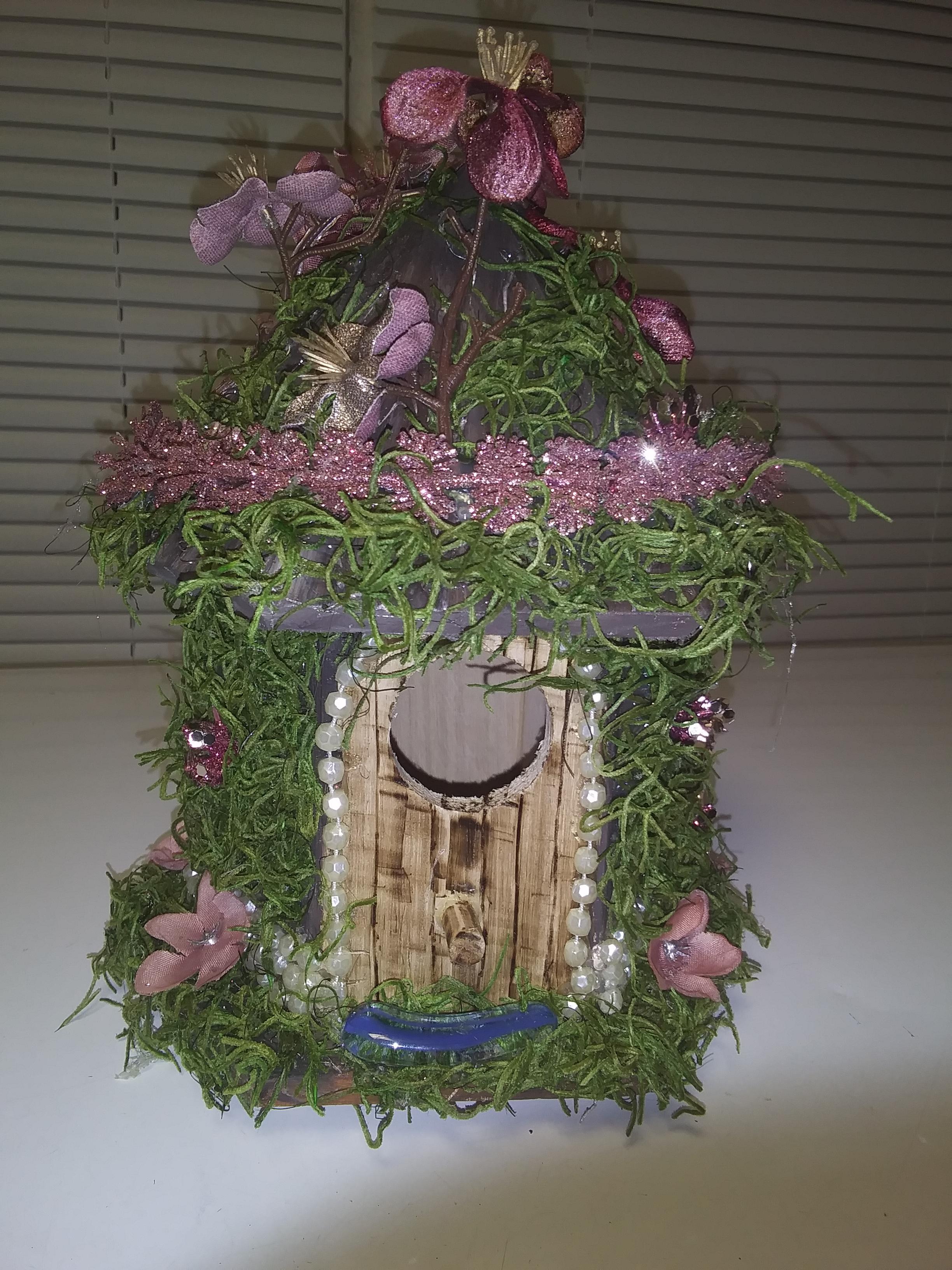 fairy bird house. I finally got to try out my woodburner with this one😃